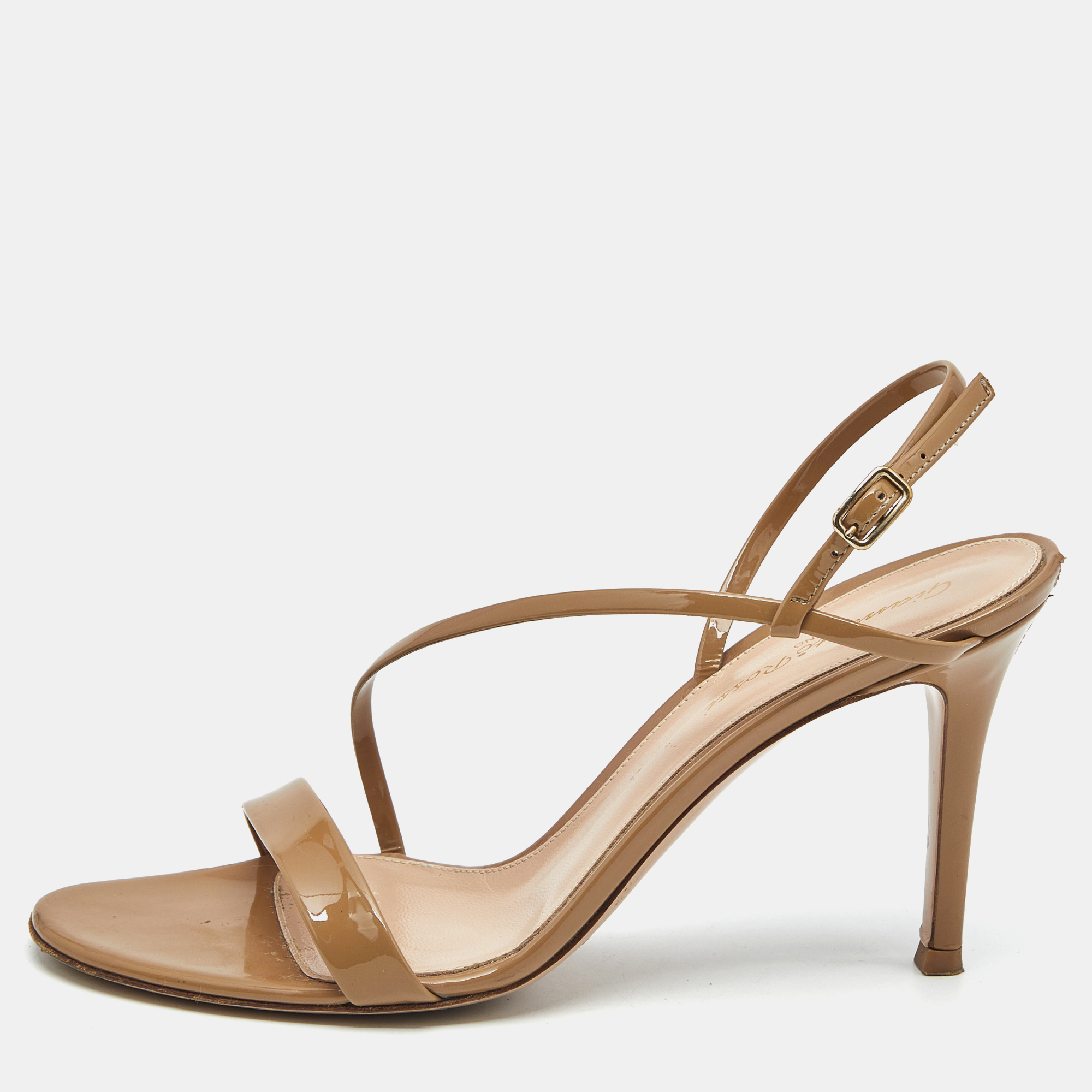 

Gianvito Rossi Beige Patent Leather Manhattan Slingback Sandals Size