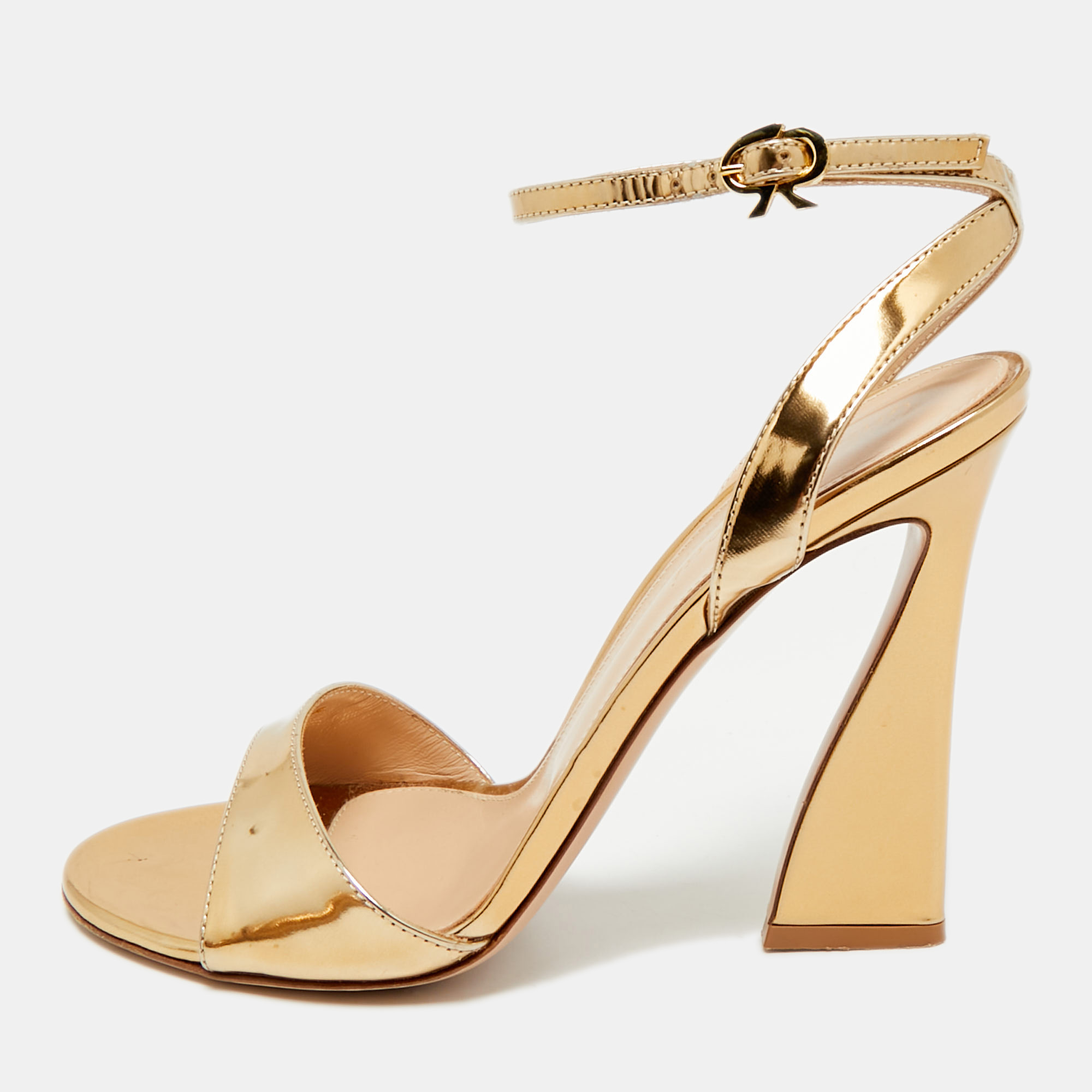

Gianvito Rossi Gold Leather Slingback Heeled Sandals Size