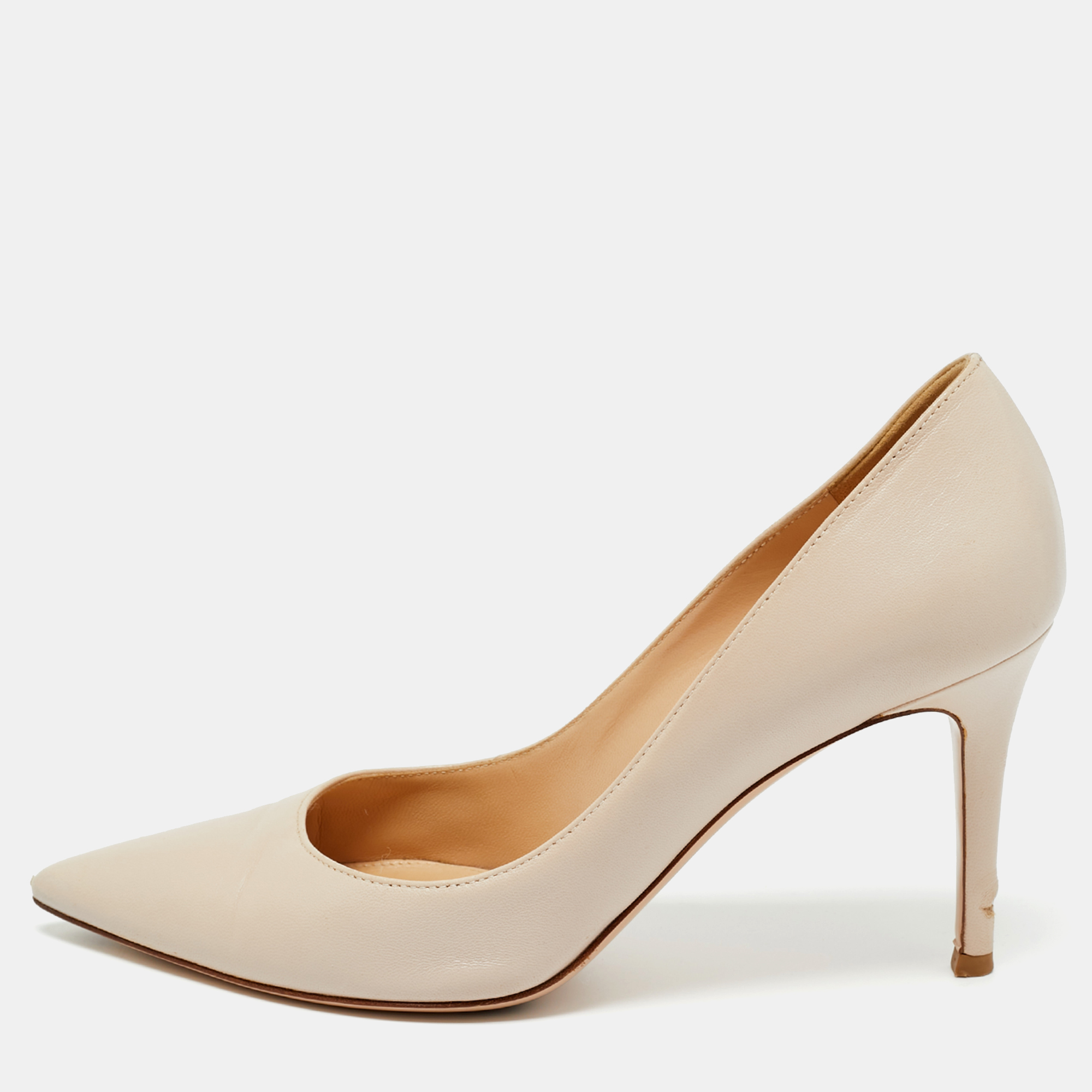 

Gianvito Rossi Cream Leather Gianvito 105 Pumps Size