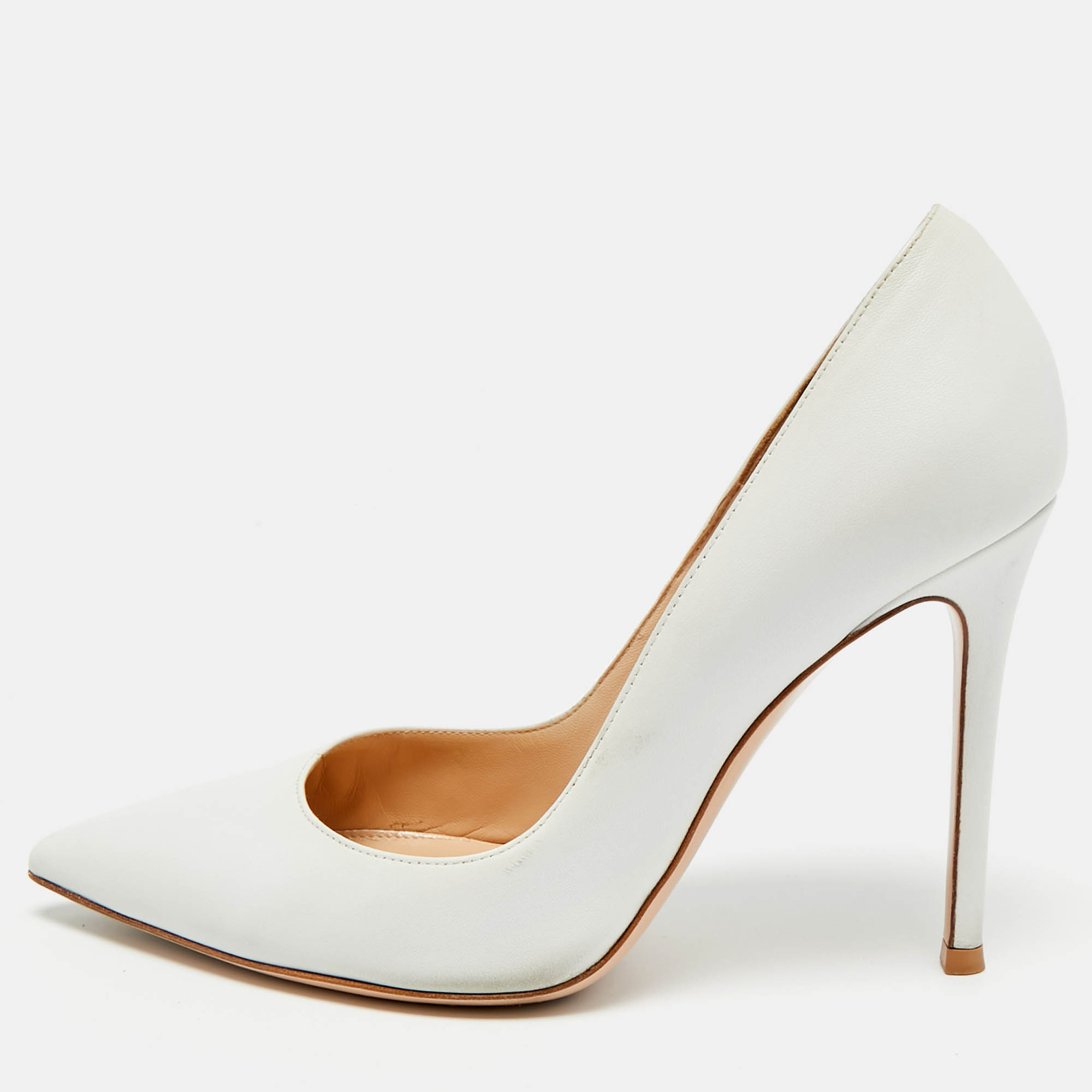 

Gianvito Rossi Gianvito Size  White Leather Pumps