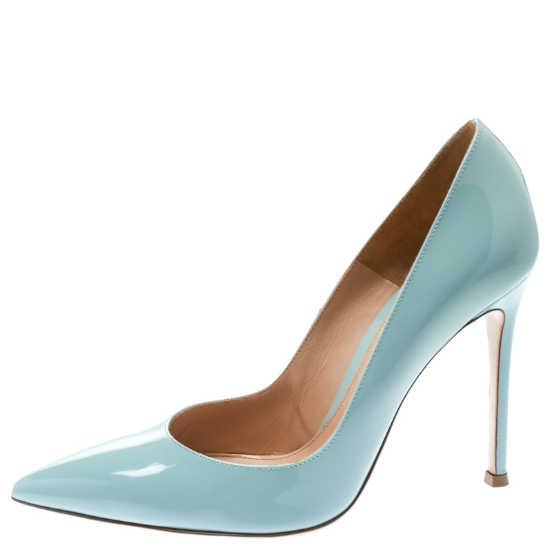 

Gianvito Rossi Powder Blue Patent Leather Pointed Toe Pumps Size