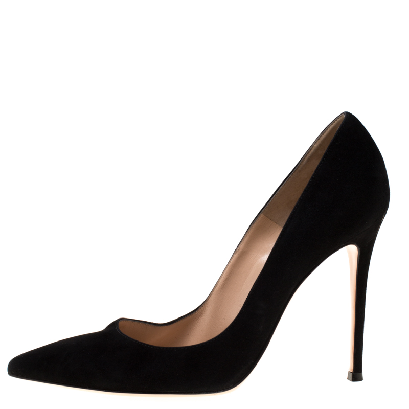 

Gianvito Rossi Black Suede Pointed Toe Pumps Size