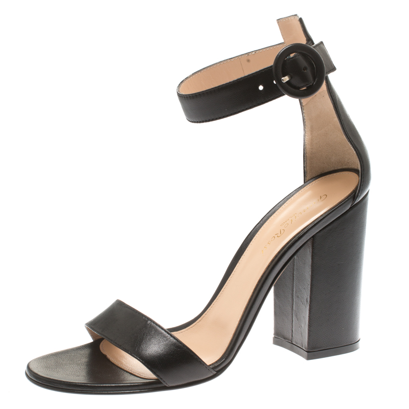 Pre Owned Gianvito Rossi Black Leather Versilia Ankle Strap Sandals Size 39