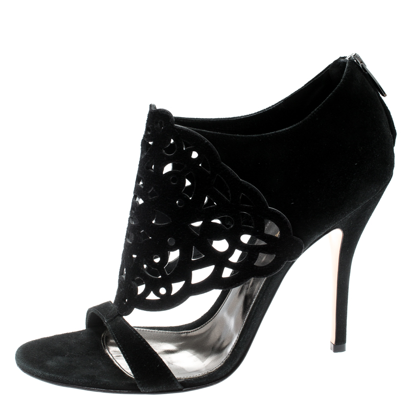 

Gianvito Rossi Black Suede Cutout Sandals Size