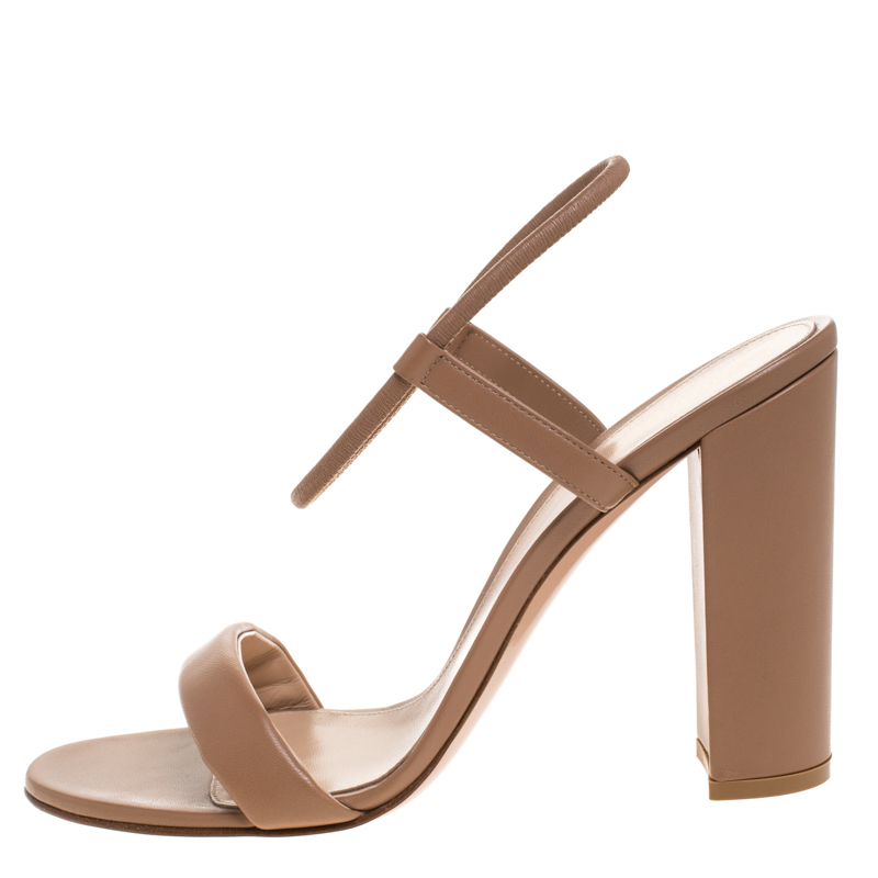 

Gianvito Rossi Brown Leather Nikki Ankle Strap Sandals Size