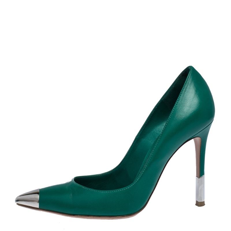 

Gianvito Rossi Green Leather Metal Cap Toe Pointed Toe Pumps Size