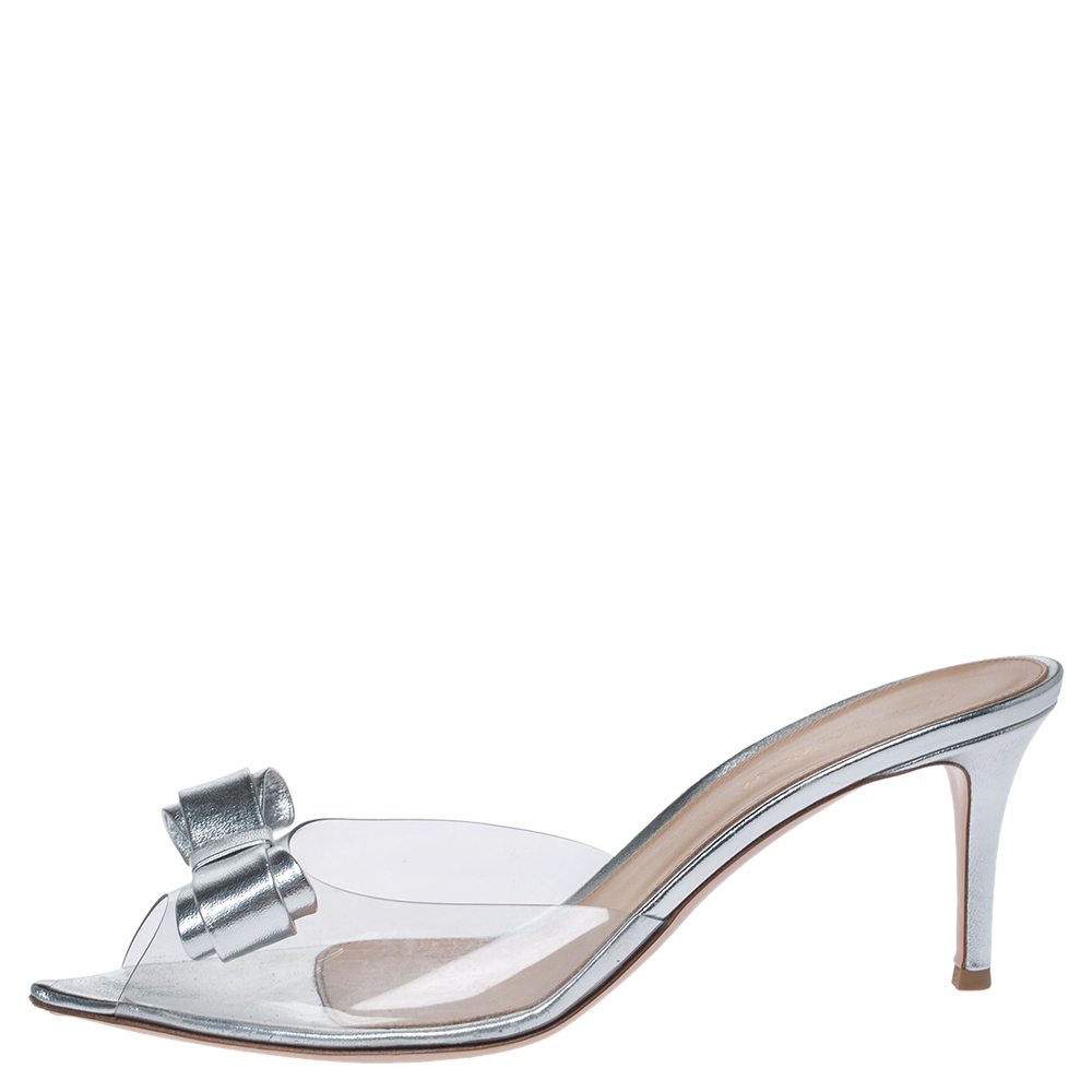 

Gianvito Rossi Silver Leather And PVC Bow Slide Sandals Size