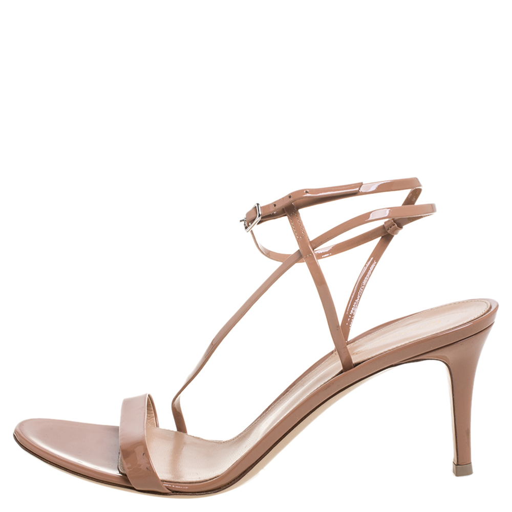 

Gianvito Rossi Beige Patent Leather Ankle Strap Sandals Size
