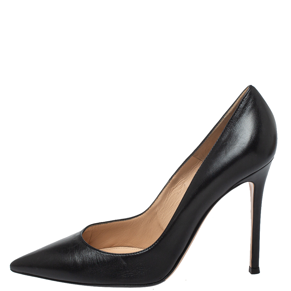 

Gianvito Rossi Black Leather Pointed Toe Pumps Size