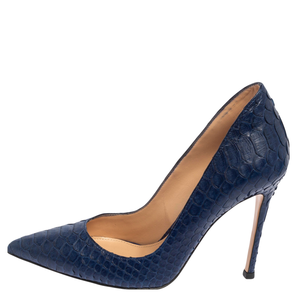 

Gianvito Rossi Blue Python Pointed Toe Pumps Size