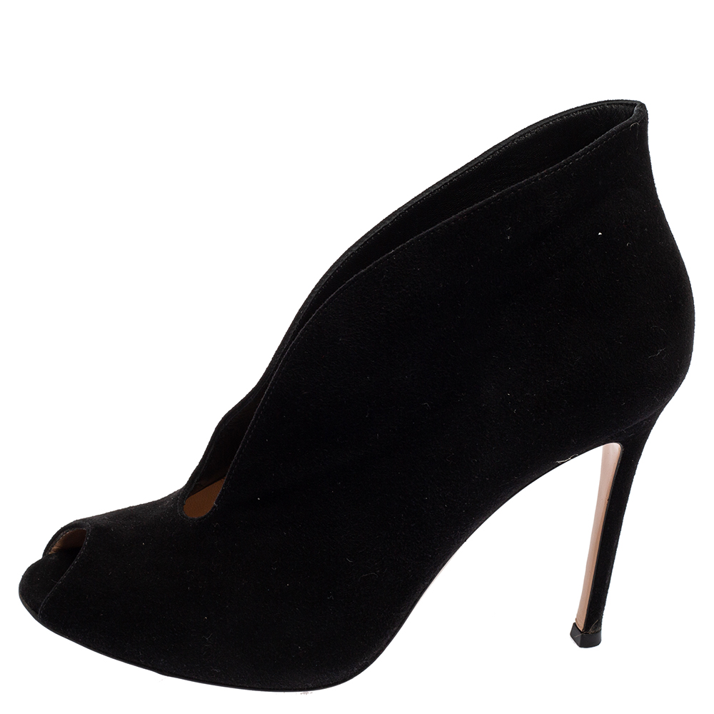 

Gianvito Rossi Black Suede Vamp Peep Toe Booties Size