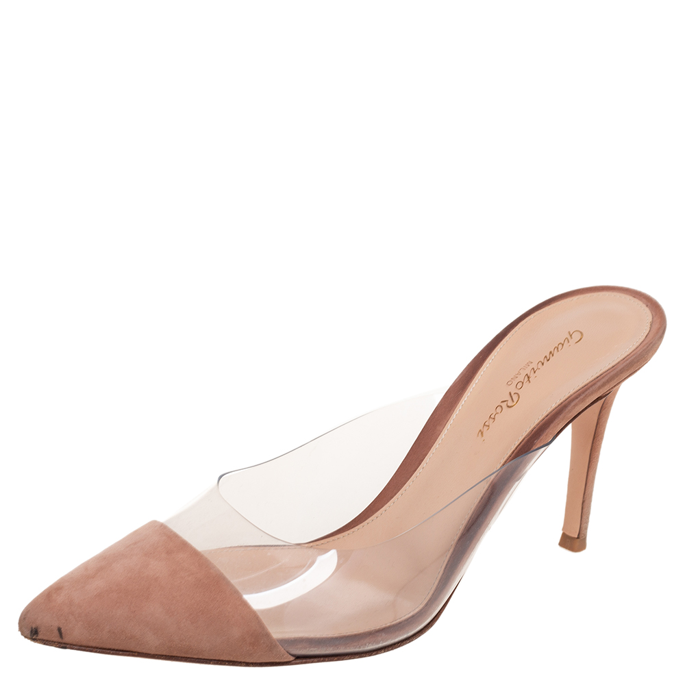 The Plexi mules from Gianvito Rossi are not only stylish but also comfortable. They are crafted from beige suede with PVC and are designed into a pointed toe silhouette. The sandals are finished with leather lined insoles and 9 cm heels that will elevate any outfit with grace. The perfect pair for everyday use
