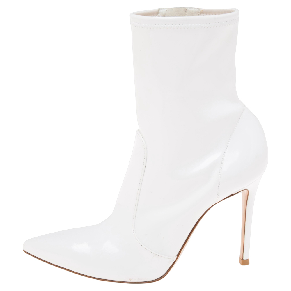 

Gianvito Rossi White Patent Leather Zipper Ankle Boots Size