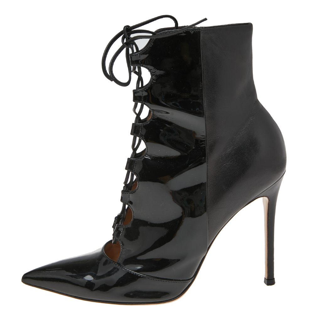 

Gianvito Rossi Black Patent and Leather Lace-Up Ankle Booties Size