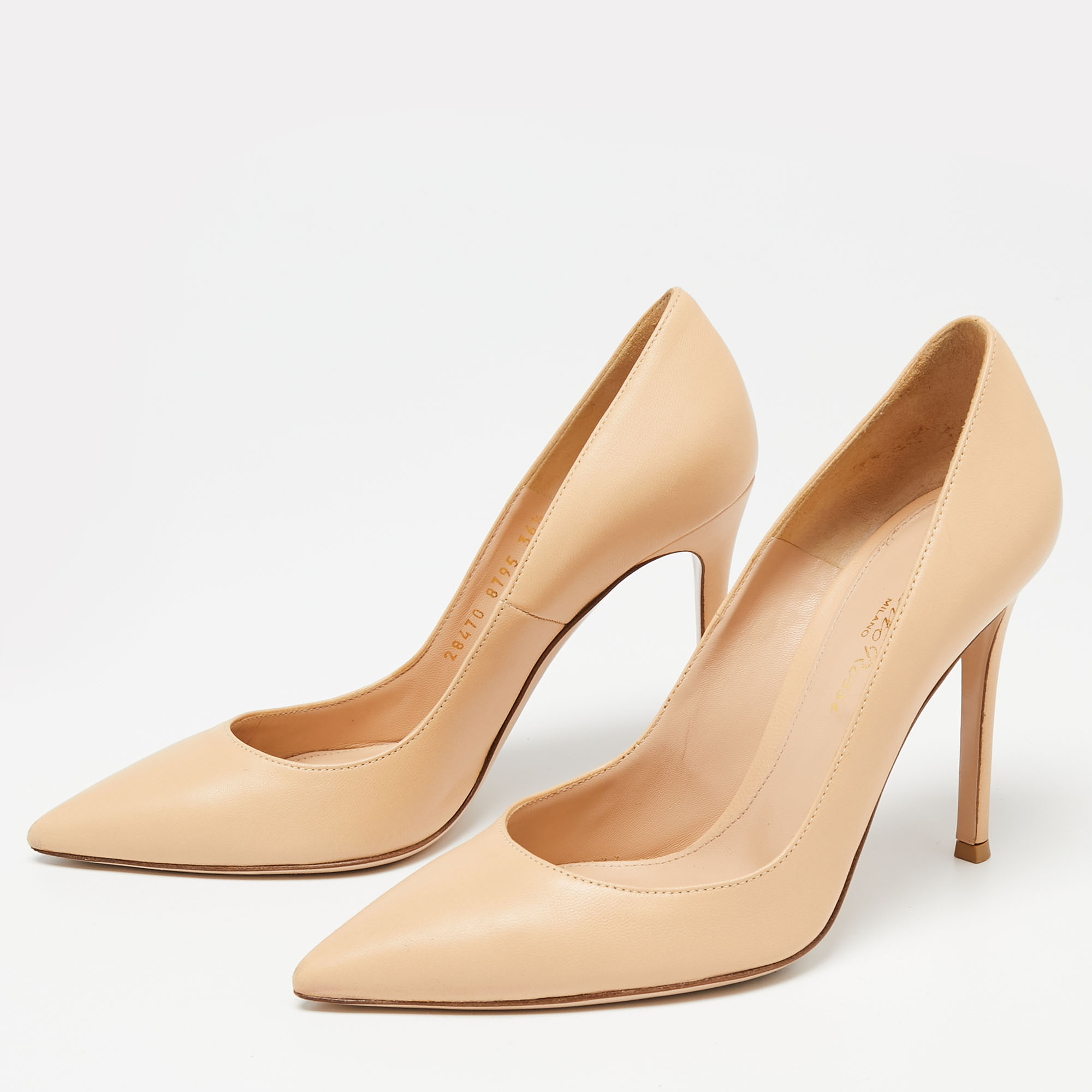 

Gianvito Rossi Beige Leather Continuity Pumps Size