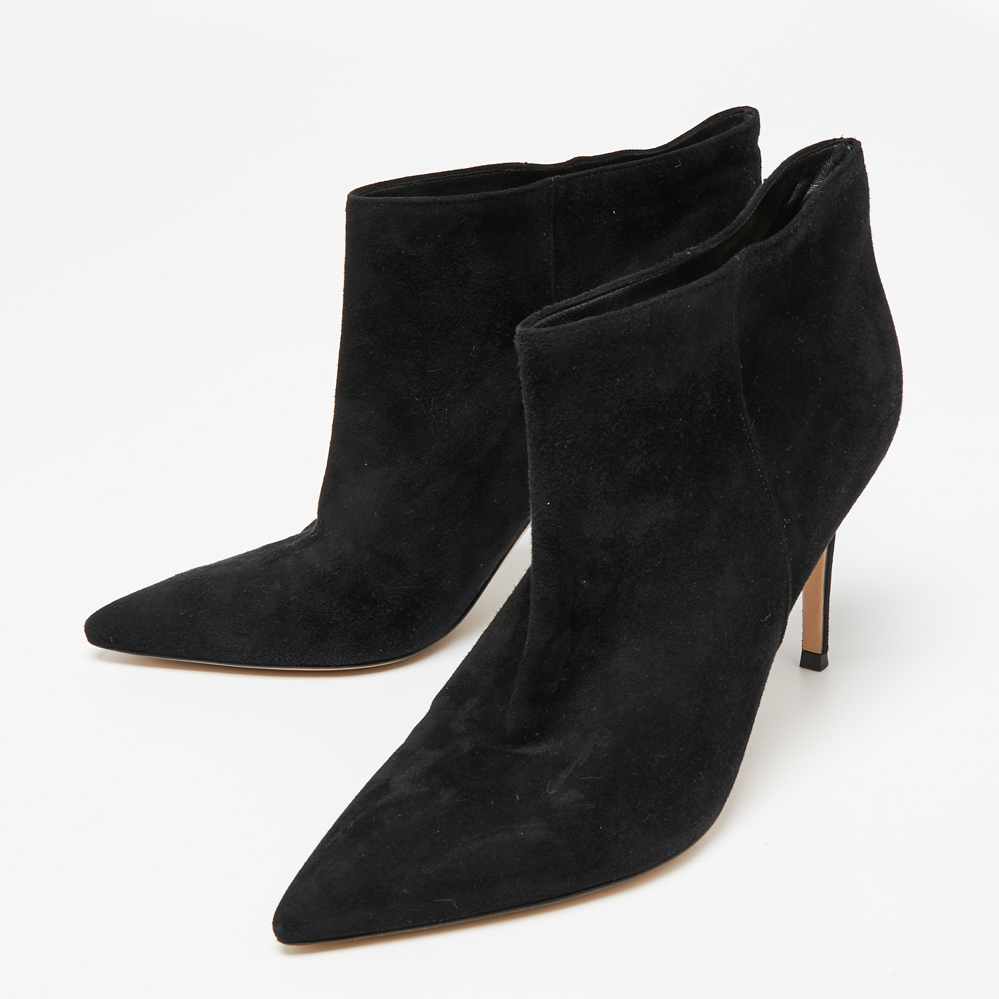 

Gianvito Rossi Black Suede Kat Ankle Booties Size