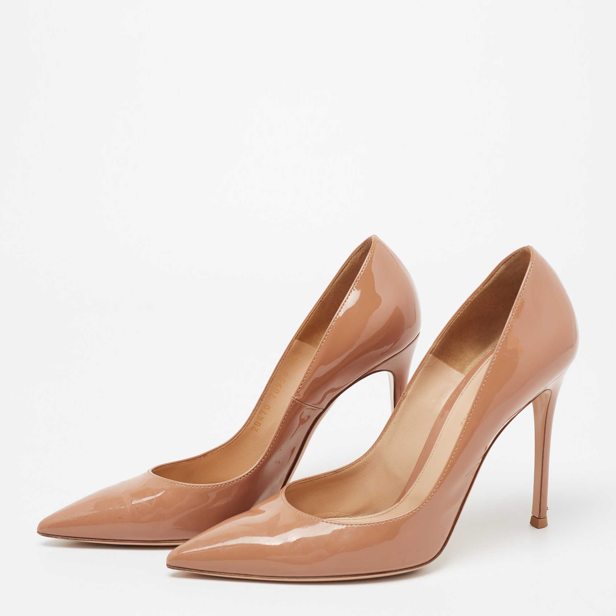 

Gianvito Rossi Beige Patent Leather Ellipsis Pumps Size