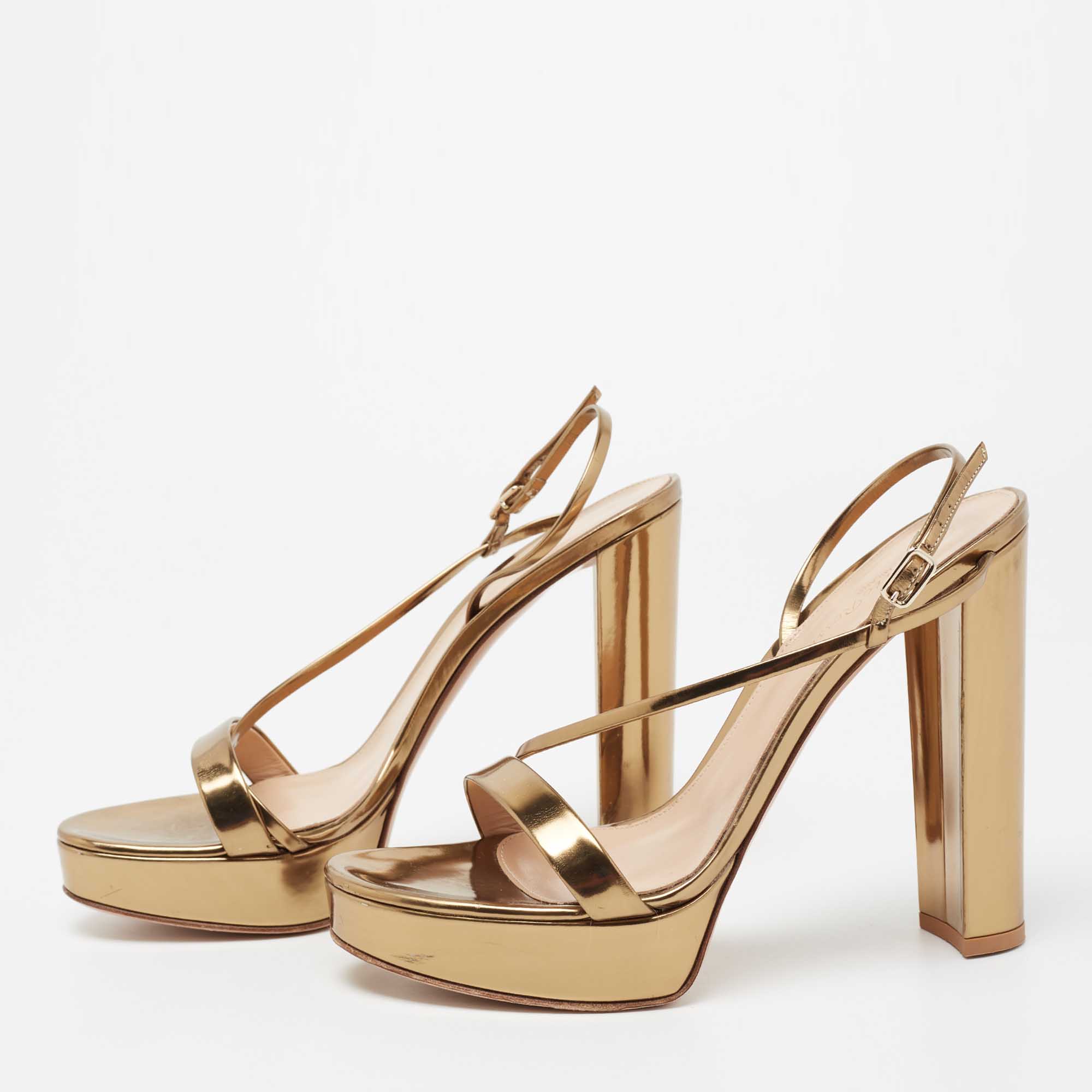 

Gianvito Rossi Gold Laminated Leather Asymmetric Platform Sandals Size