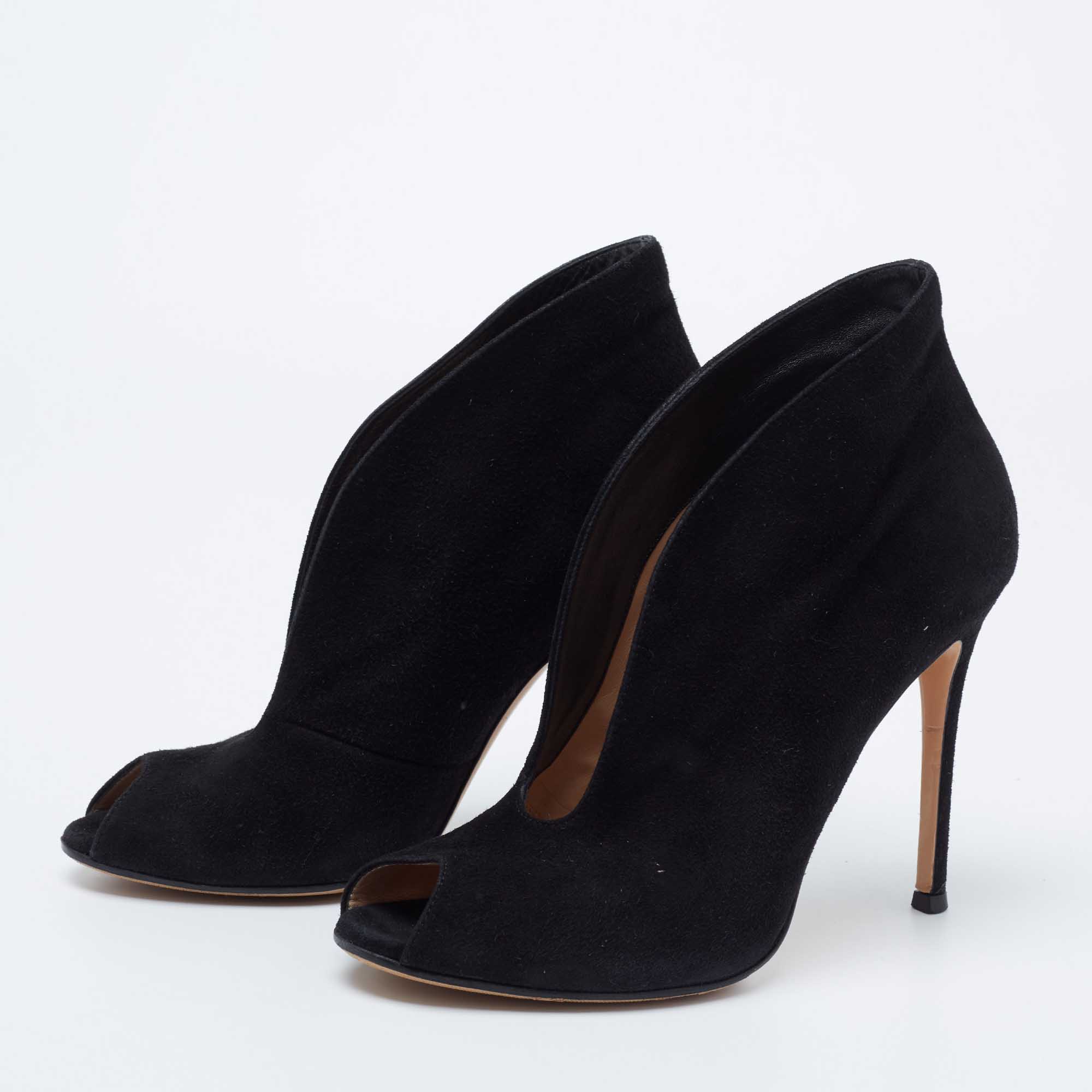 

Gianvito Rossi Black Suede Vamp Peep-Toe Booties Size