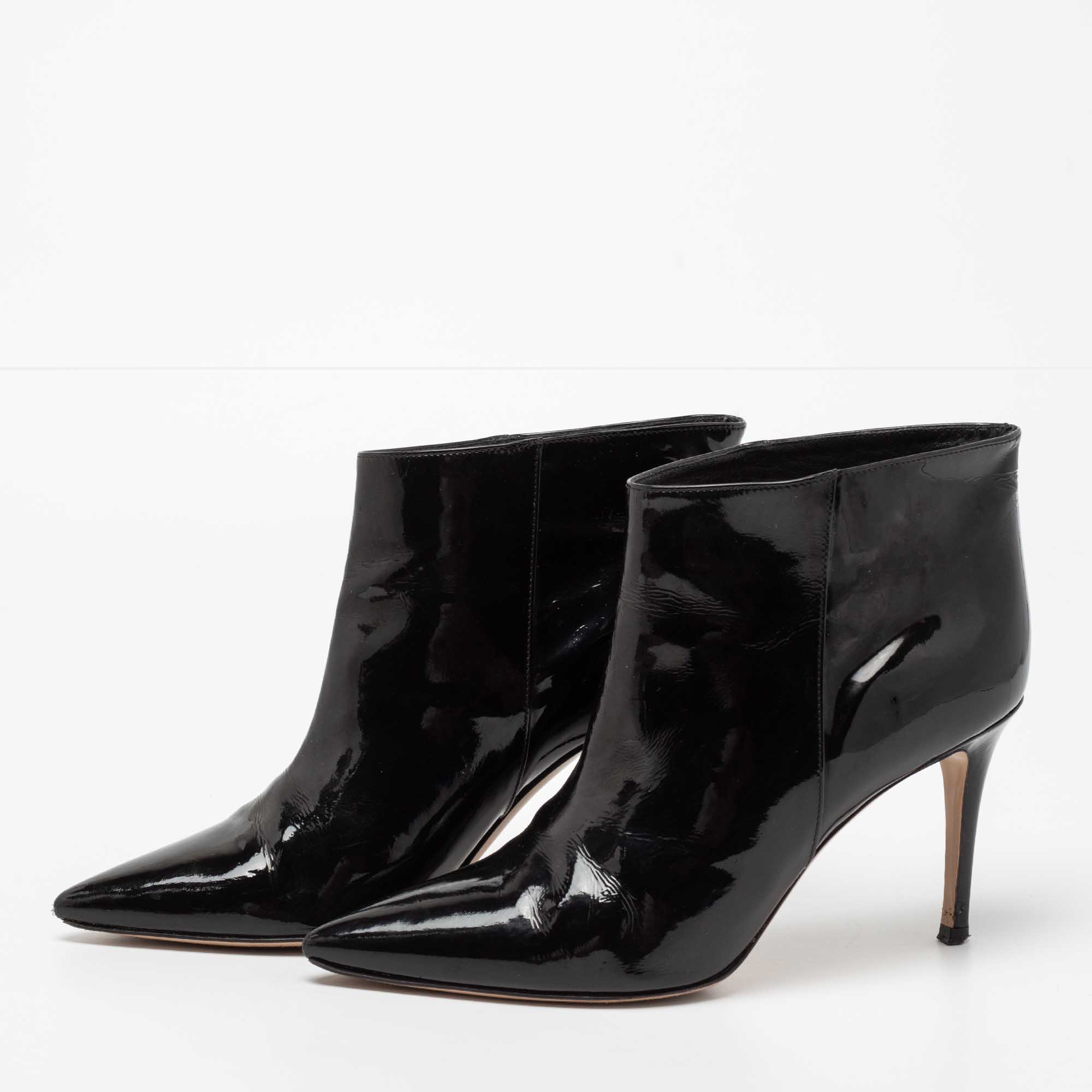 

Gianvito Rossi Black Patent Leather Pointed Toe Ankle Length Boots Size