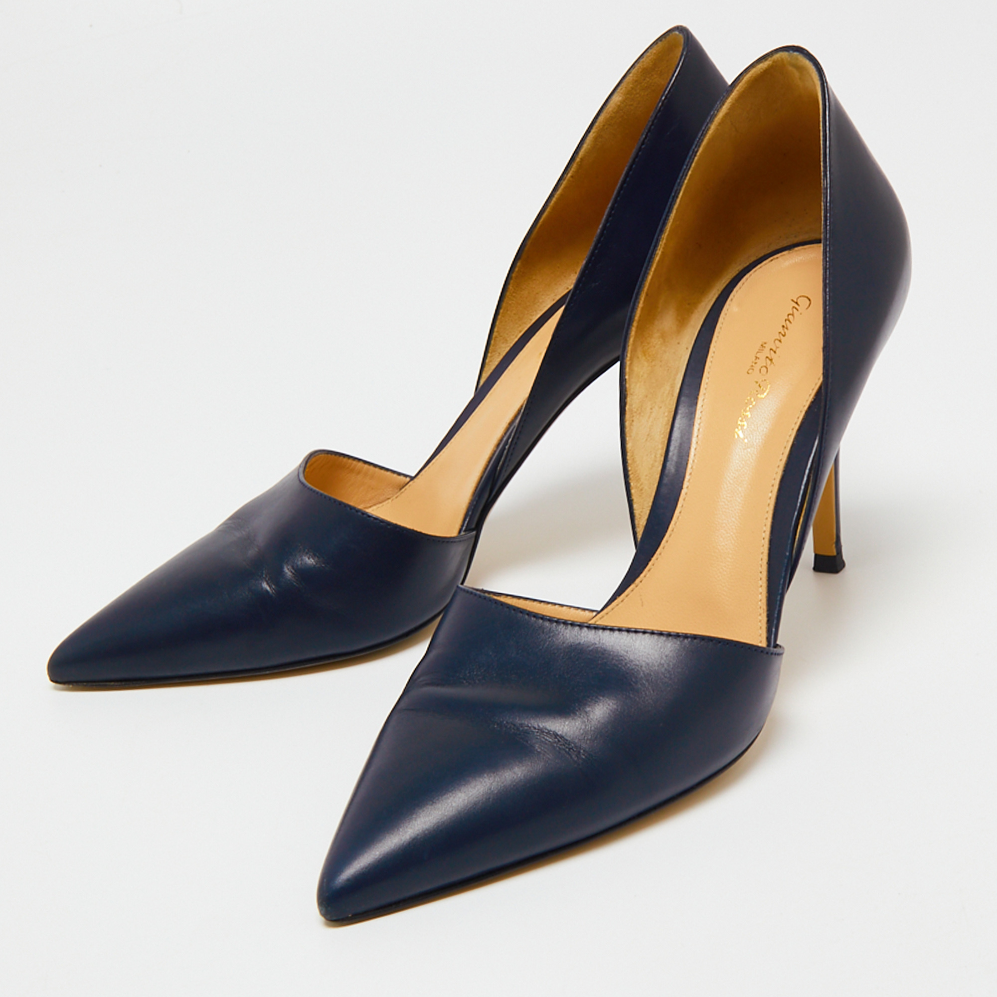 

Gianvito Rossi Midnight Blue Leather D'orsay Pumps Size