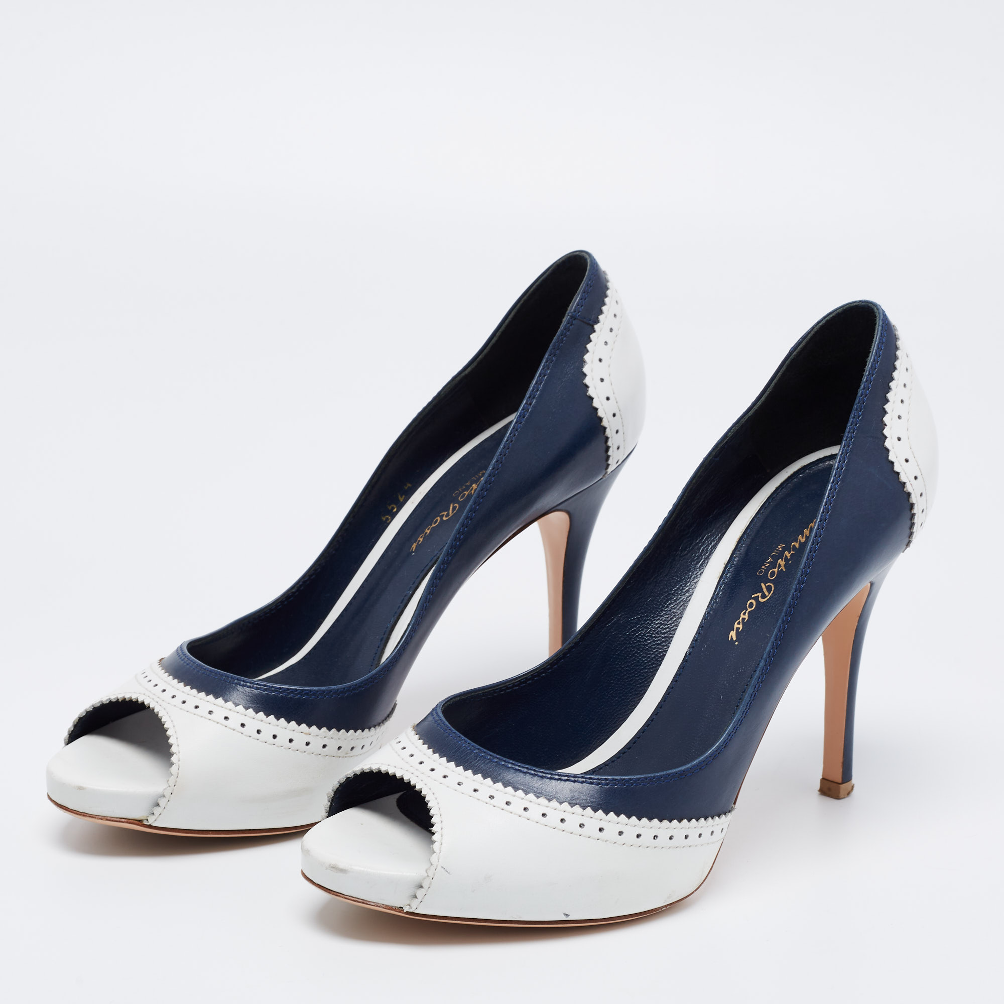 

Gianvito Rossi White/Navy Blue Leather Peep Toe Pumps Size
