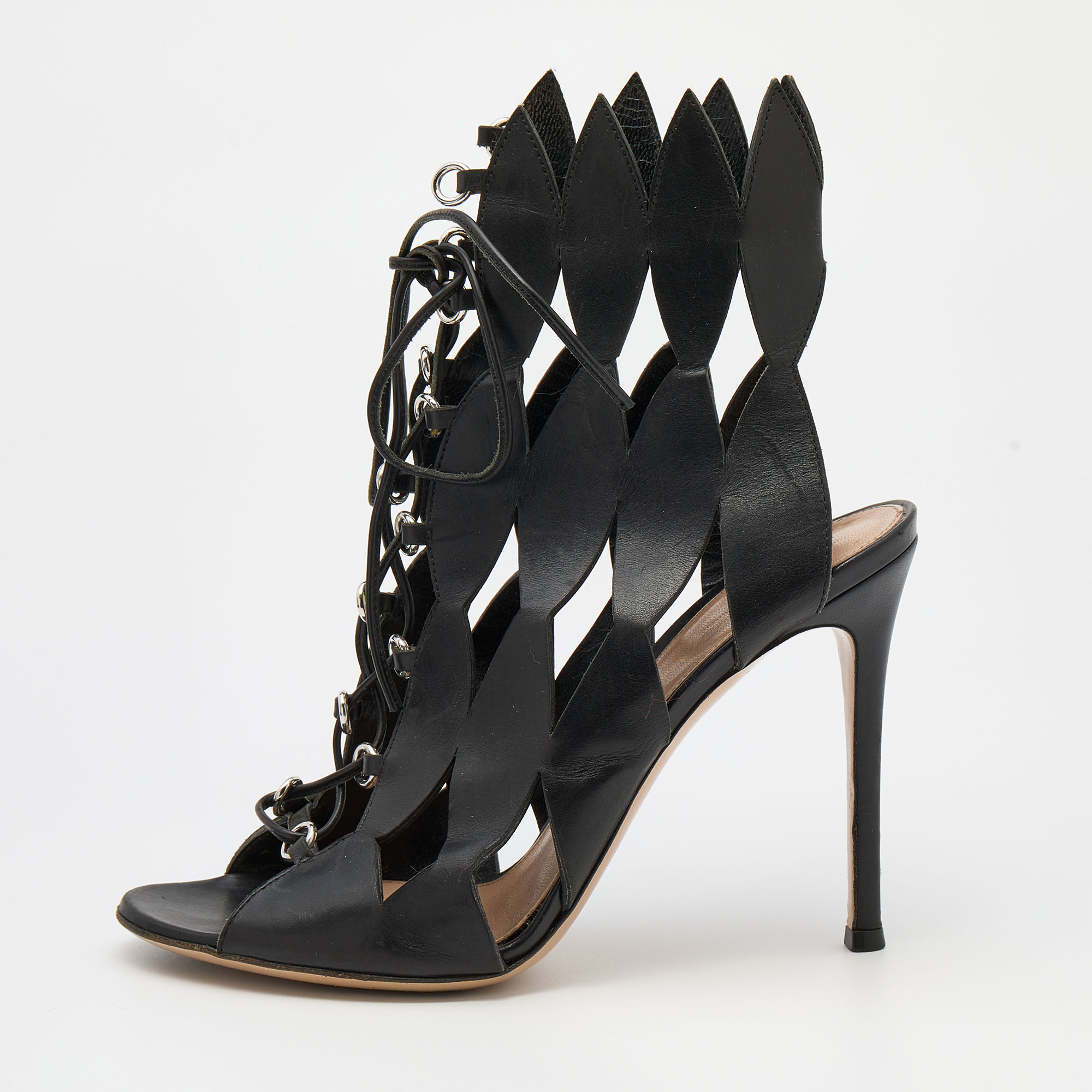 

Gianvito Rossi Black Cutout Leather Lace Up Ankle Booties Size