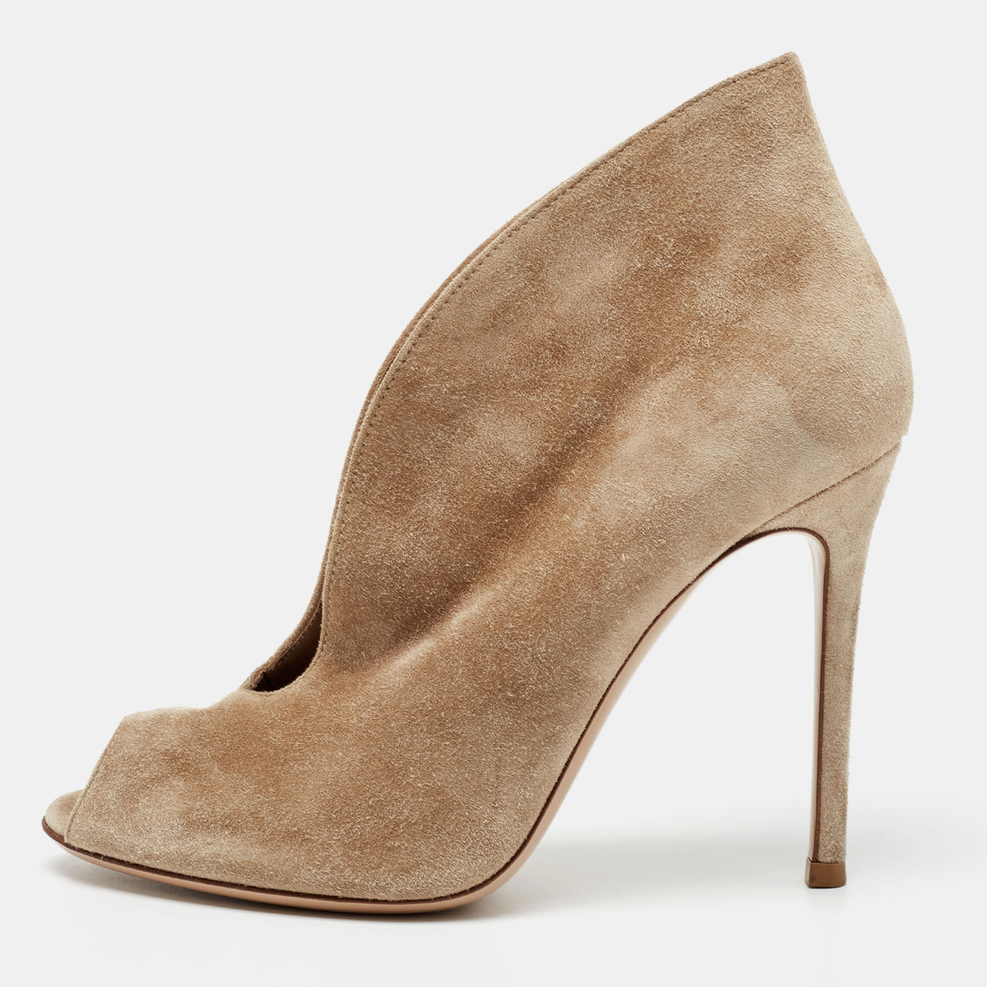 Pre Owned Gianvito Rossi Beige Suede Vamp Booties Size 36