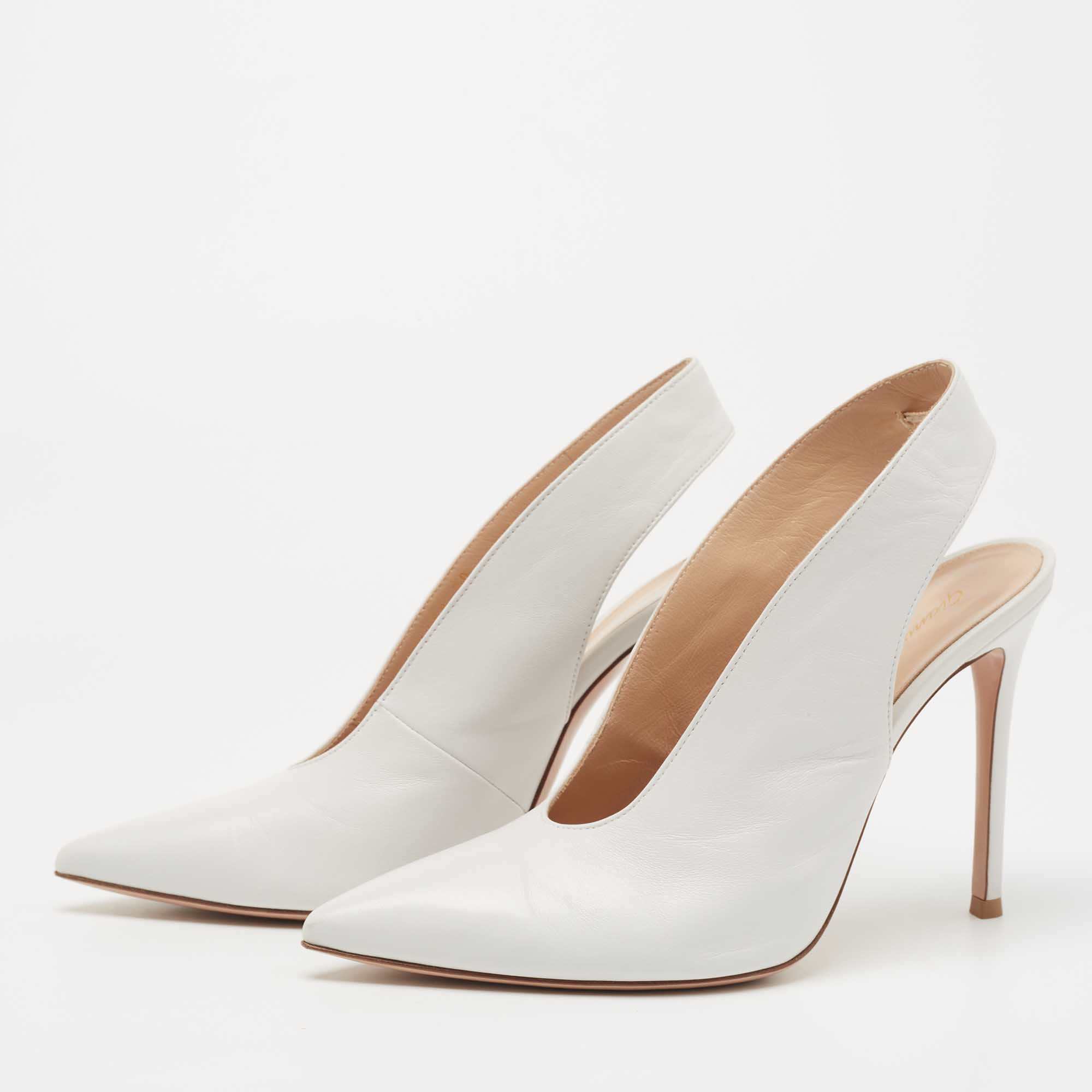 

Gianvito Rossi White Leather Delta Slingback Pumps Size