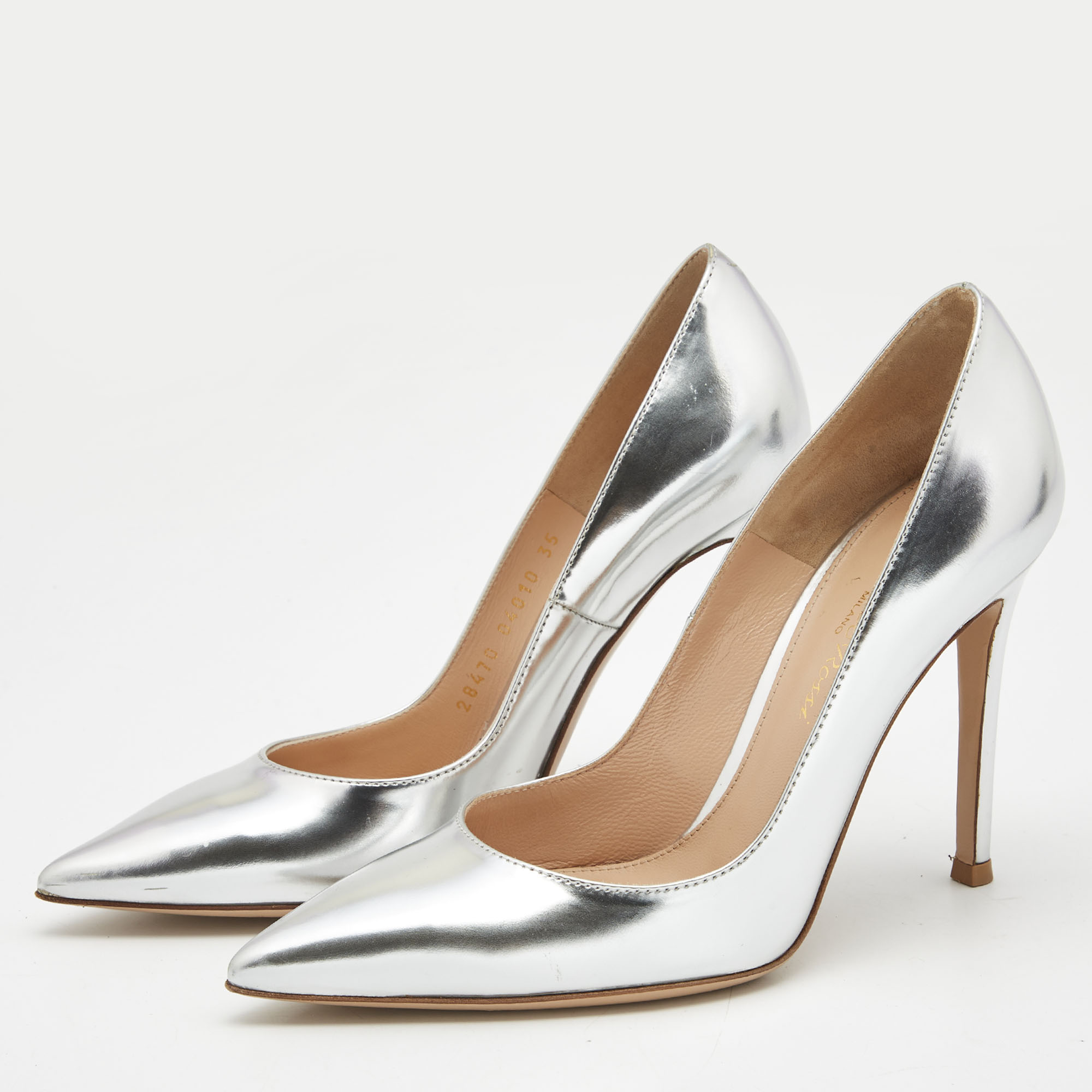 

Gianvito Rossi Silver Patent Leather Gianvito Pointed Toe Pumps Size