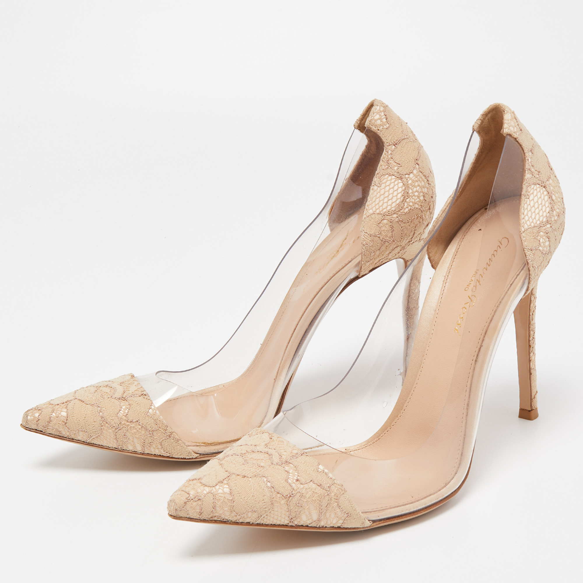 

Gianvito Rossi Beige Lace and PVC Plexi Pointed Toe Pumps Size