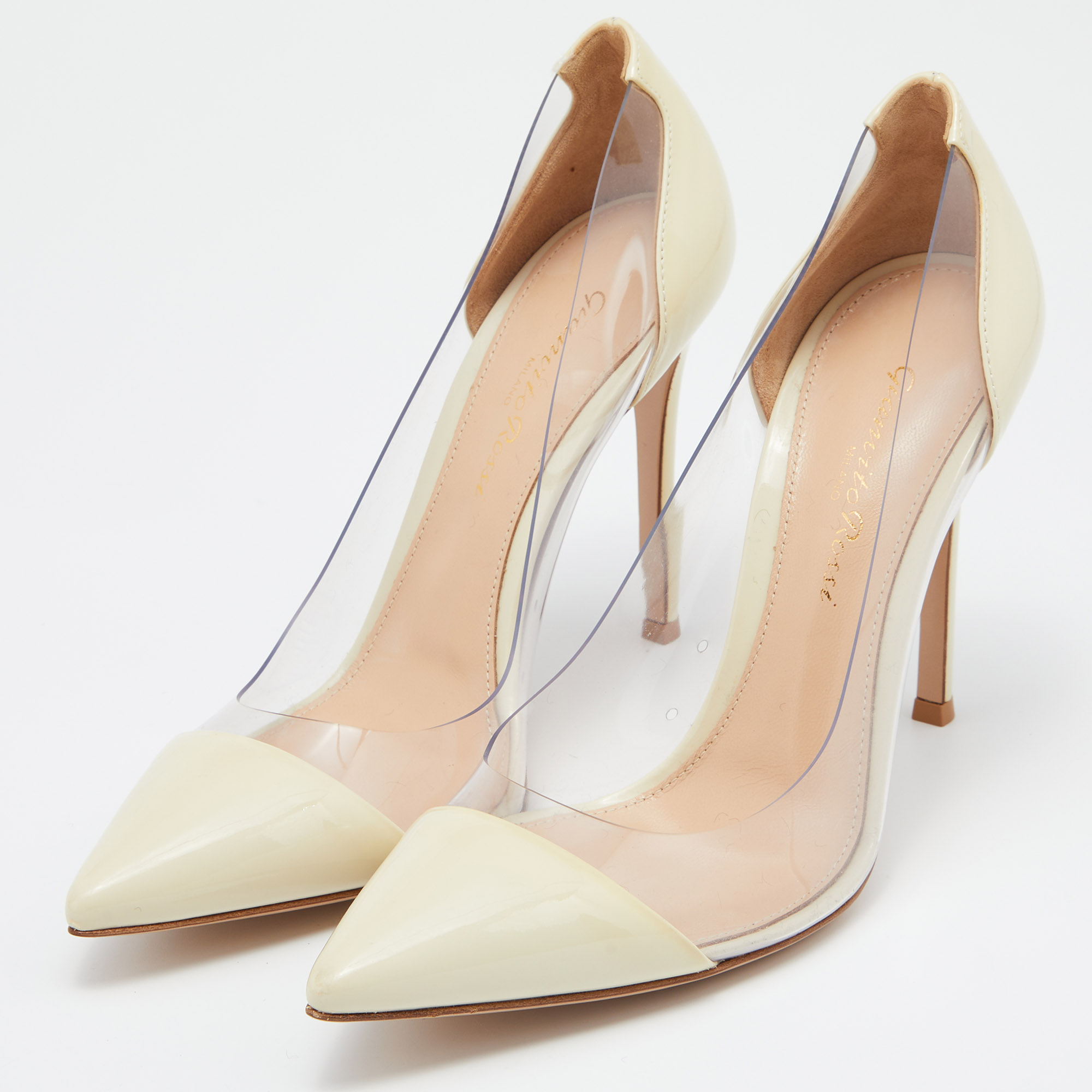 

Gianvito Rossi Cream Leather and PVC Plexi Pointed toe Pumps Size