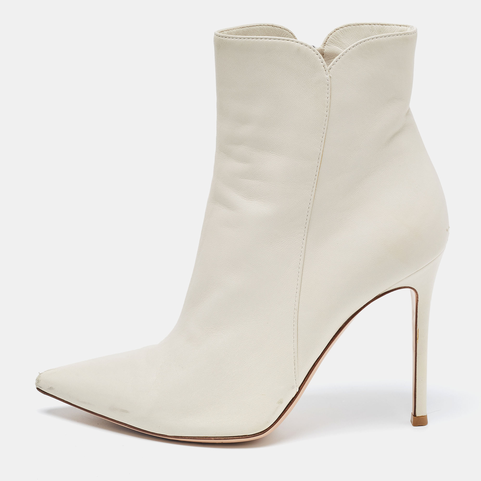 Pre-owned Gianvito Rossi Off White Leather Ankle Boots Size 38