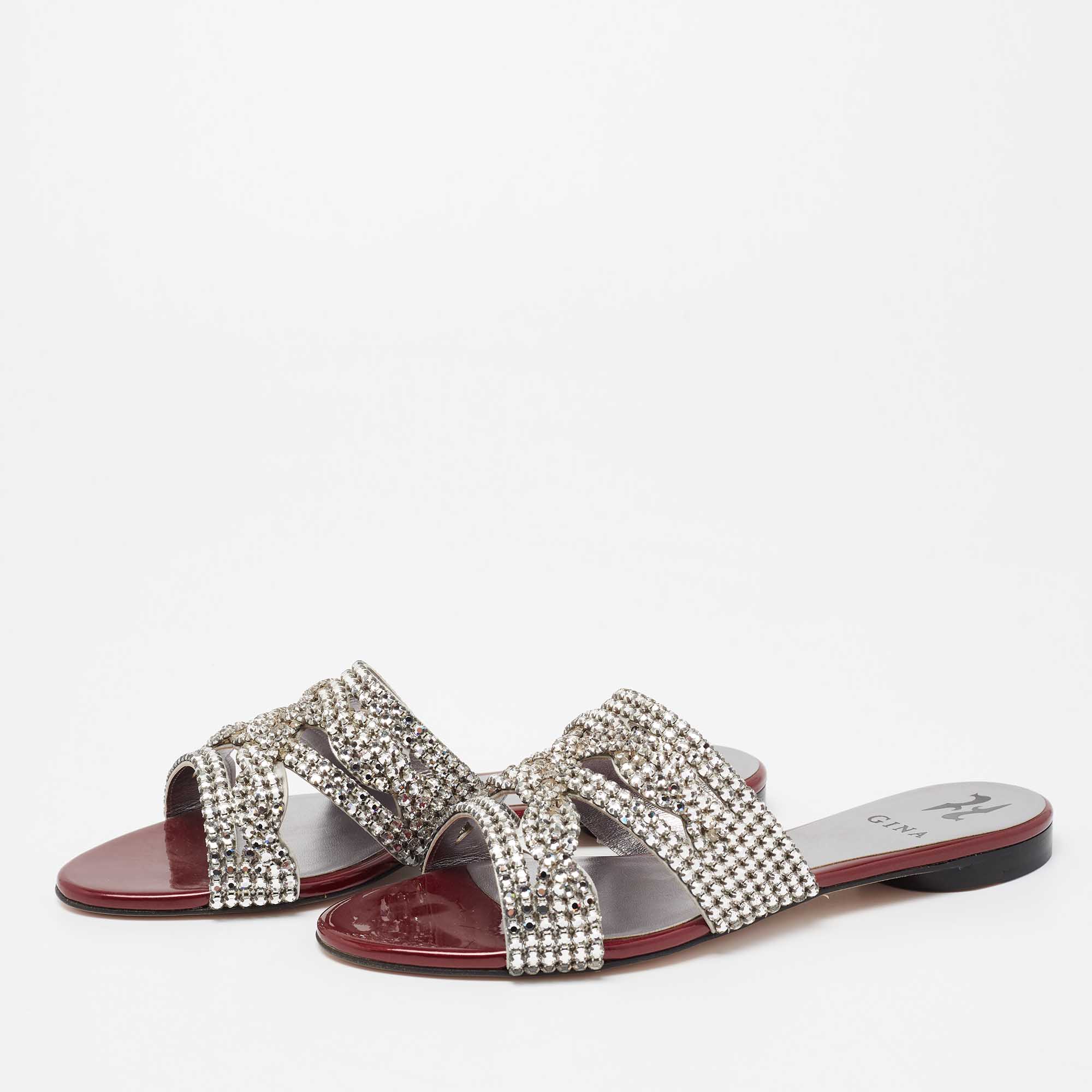 

Gina Burgundy Crystal Embellished Patent Leather Loren Flat Sandals Size