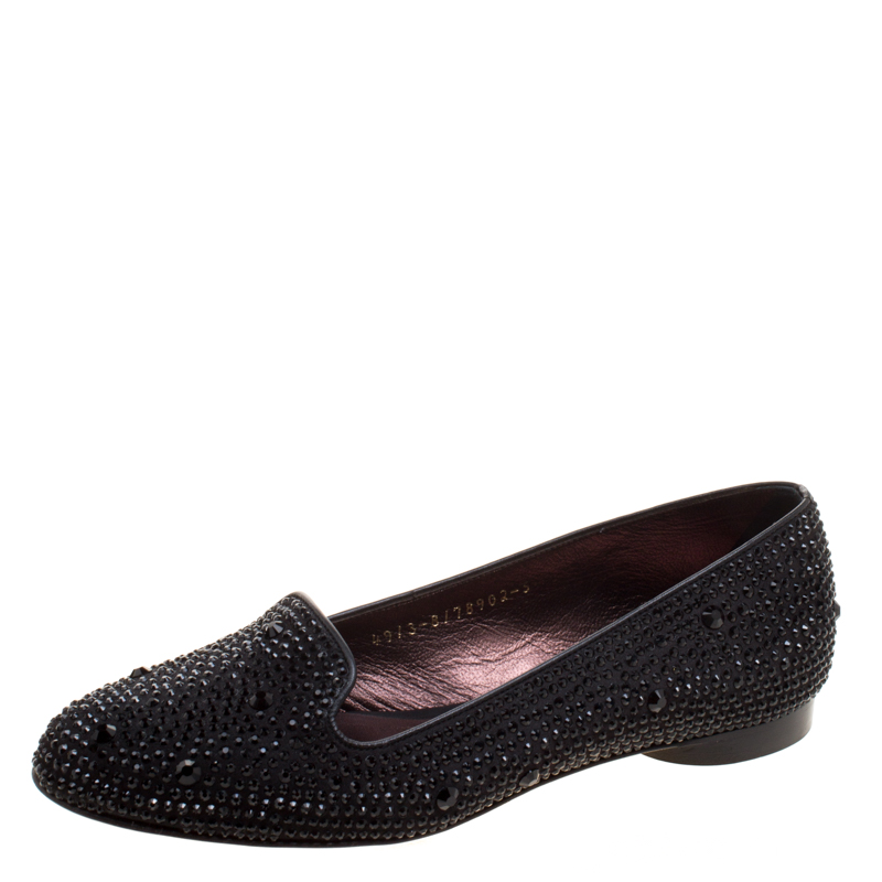 Pre Owned حذاء سليبرز جينا سموكينغ ساتان مزخرف كريسال سوداء مقاس 38