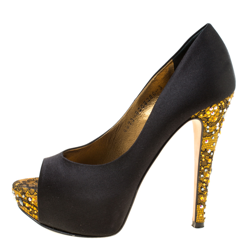 

Gina Black Crystal Embellished Satin Peep Toe Platform Pumps Size