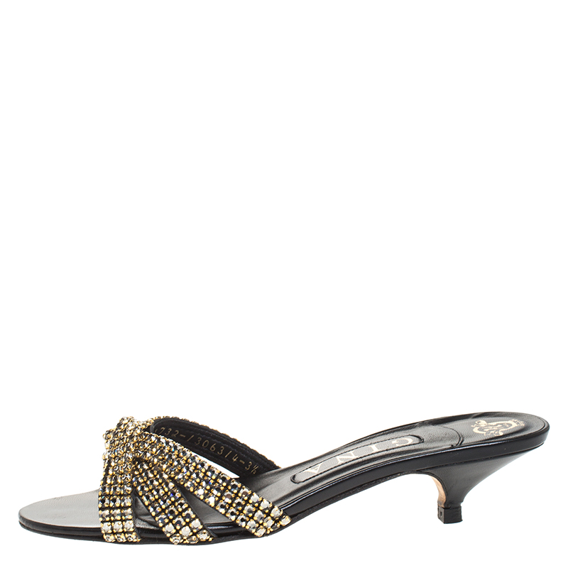 

Gina Black Embellished Knotted Open Toe Slides Size