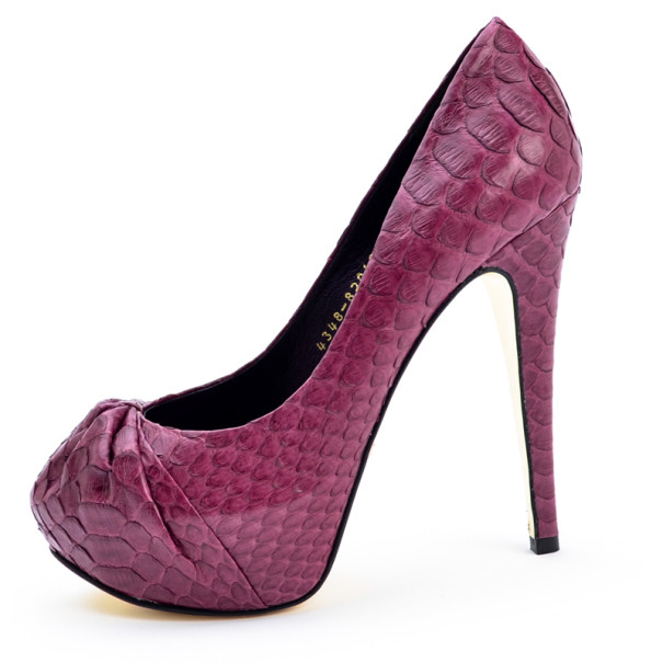 Pre Owned Gina Maroon Python Embossed Leather Platform Pumps Size 37