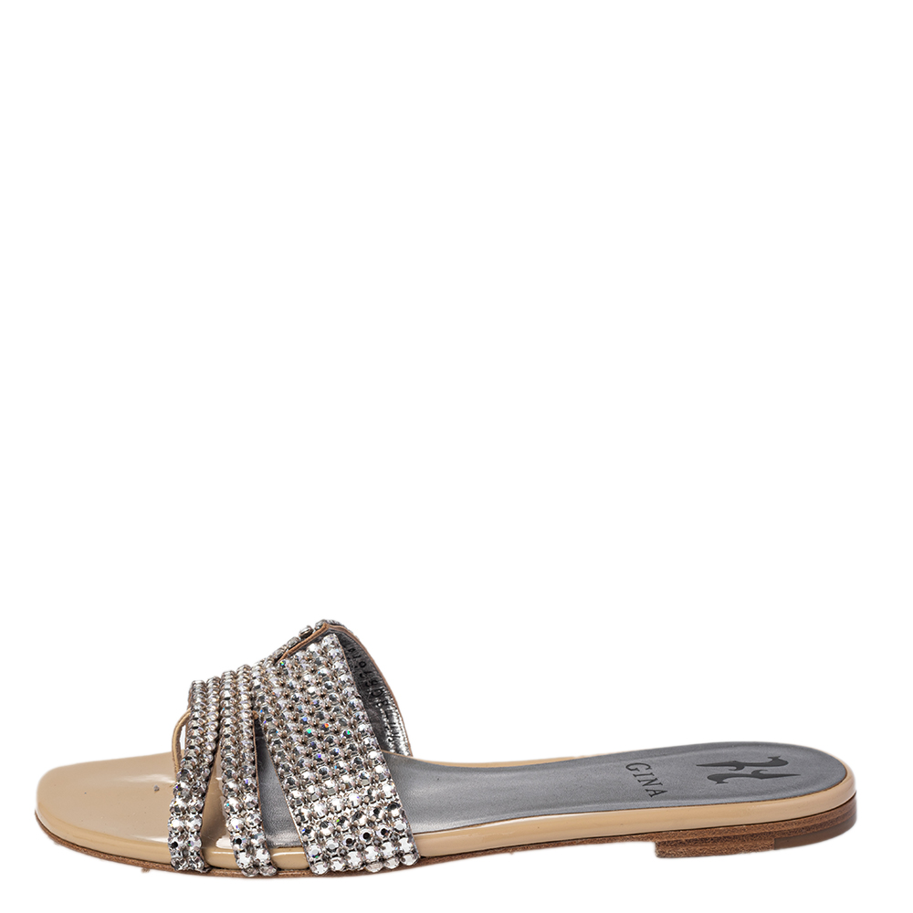 

Gina Beige Patent Leather Loren Crystal Embellished Flat Sandals Size