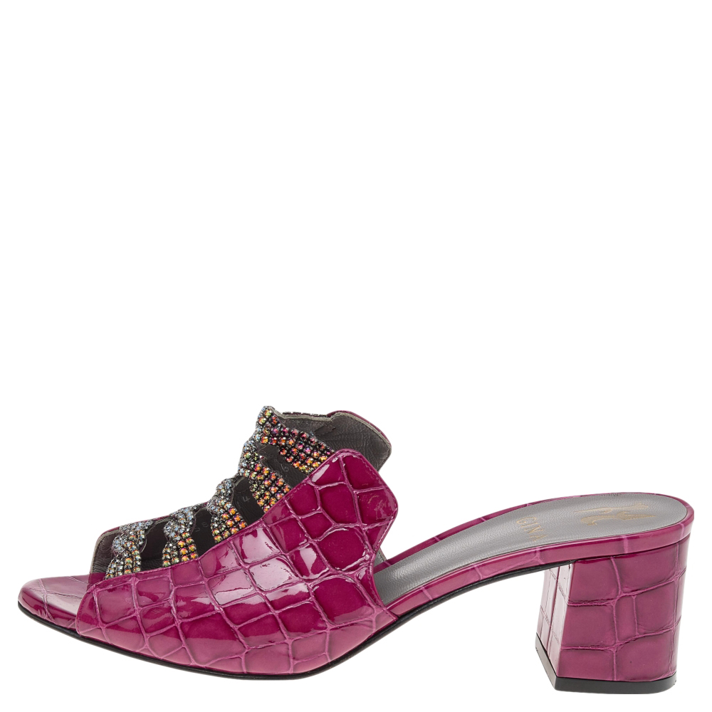 

Gina Pink Croc Embossed Patent Leather Embellished Rodeo Block Heel Slides Size