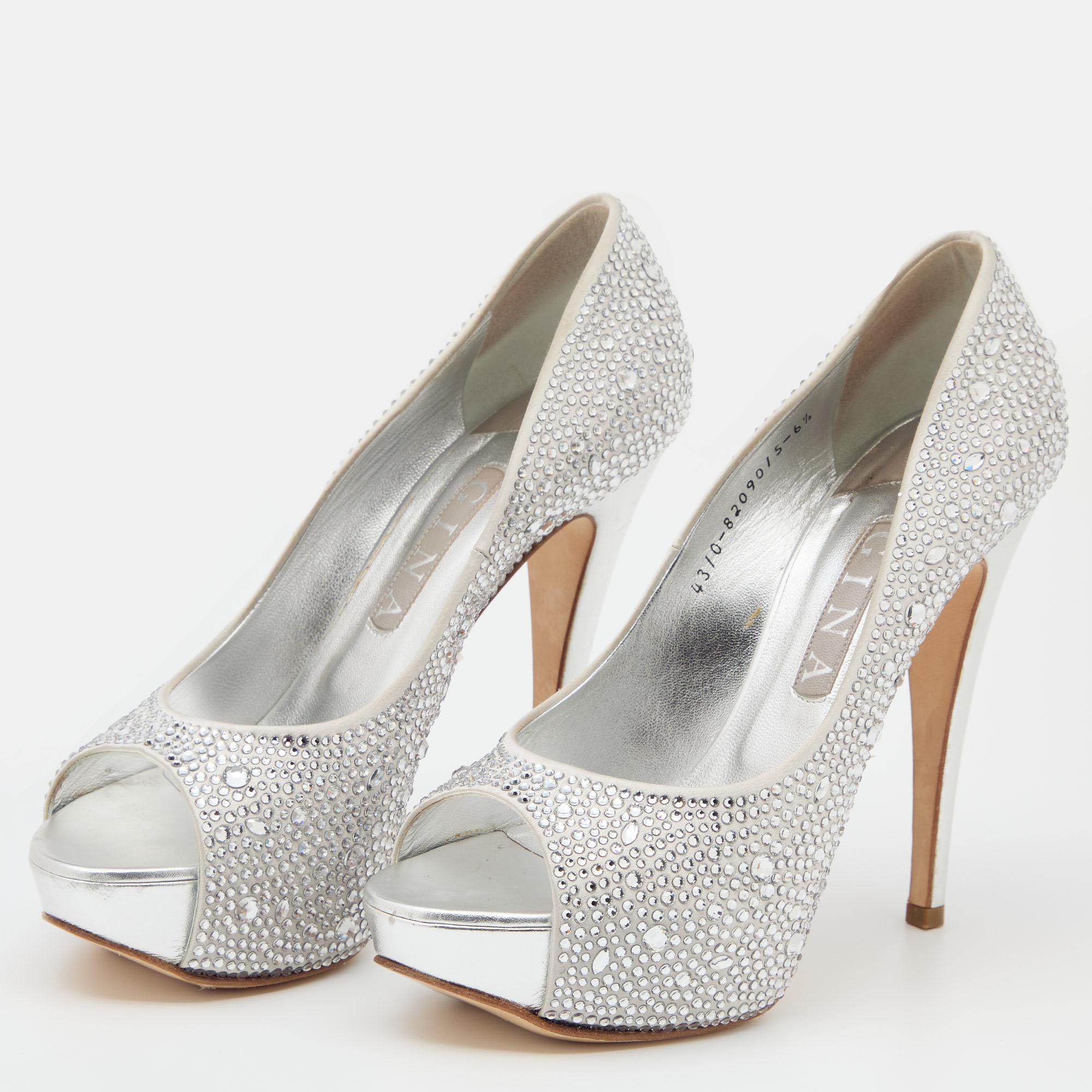 

Gina Silver Satin Crystal Embellished Peep Toe Platform Pumps Size