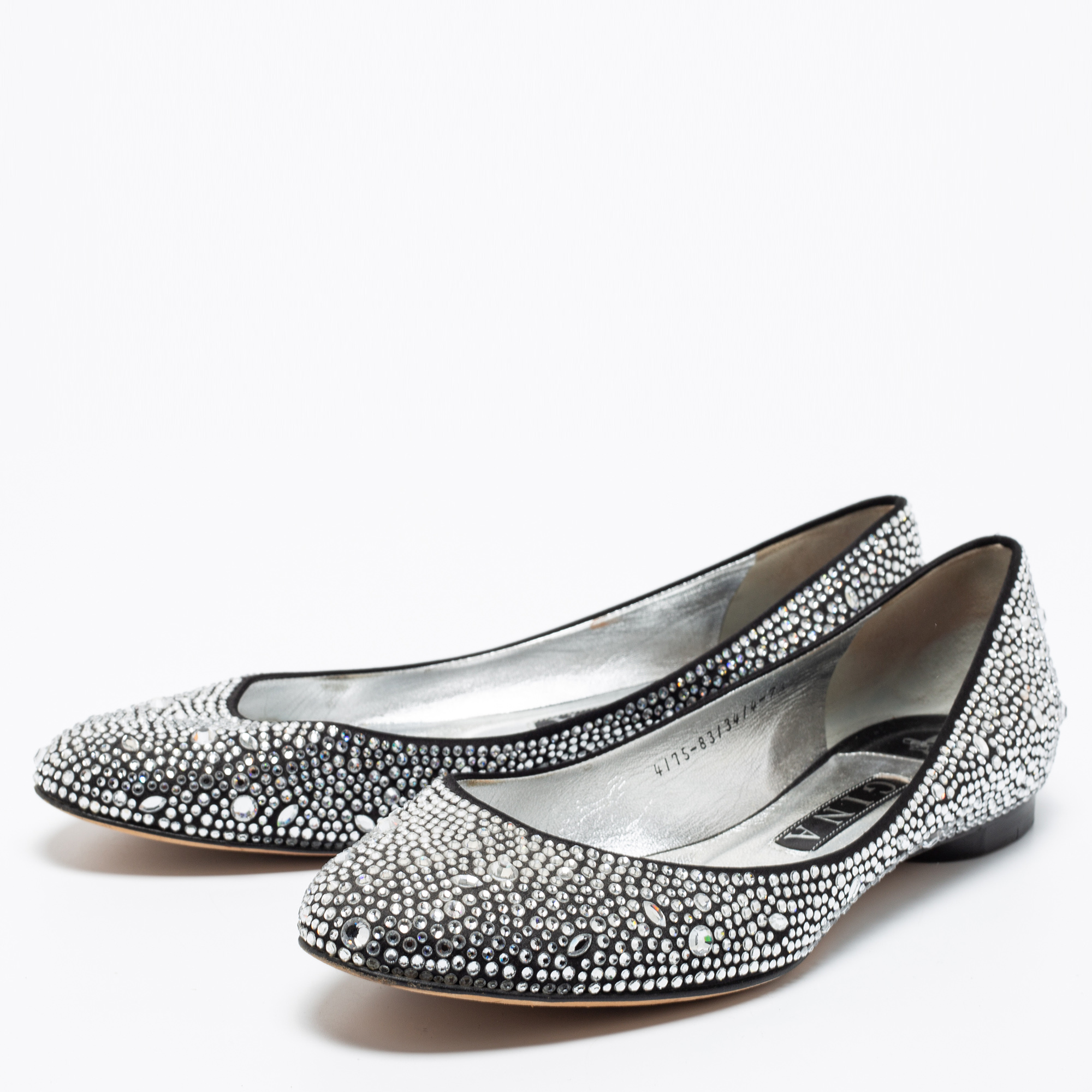 

Gina Black Satin And Crystal Embellished Ballet Flats Size