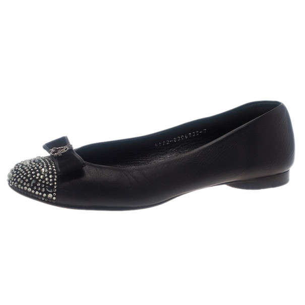 مملوكة مسبقًا Gina Black Leather Studded Ballet Flats Size 41