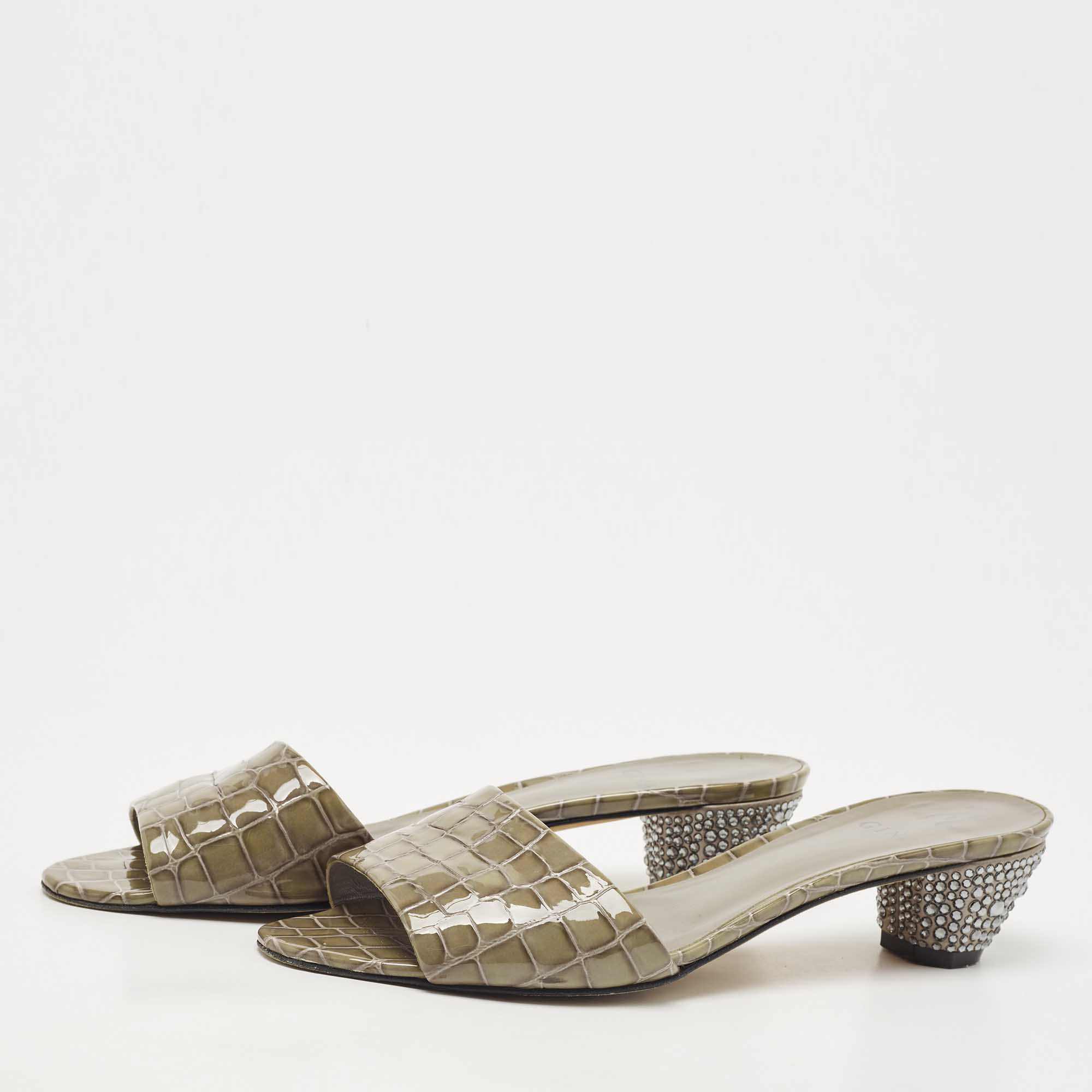 

Gina Olive Green Croc Embossed Patent Leather Crystal Embellished Slide Sandals Size