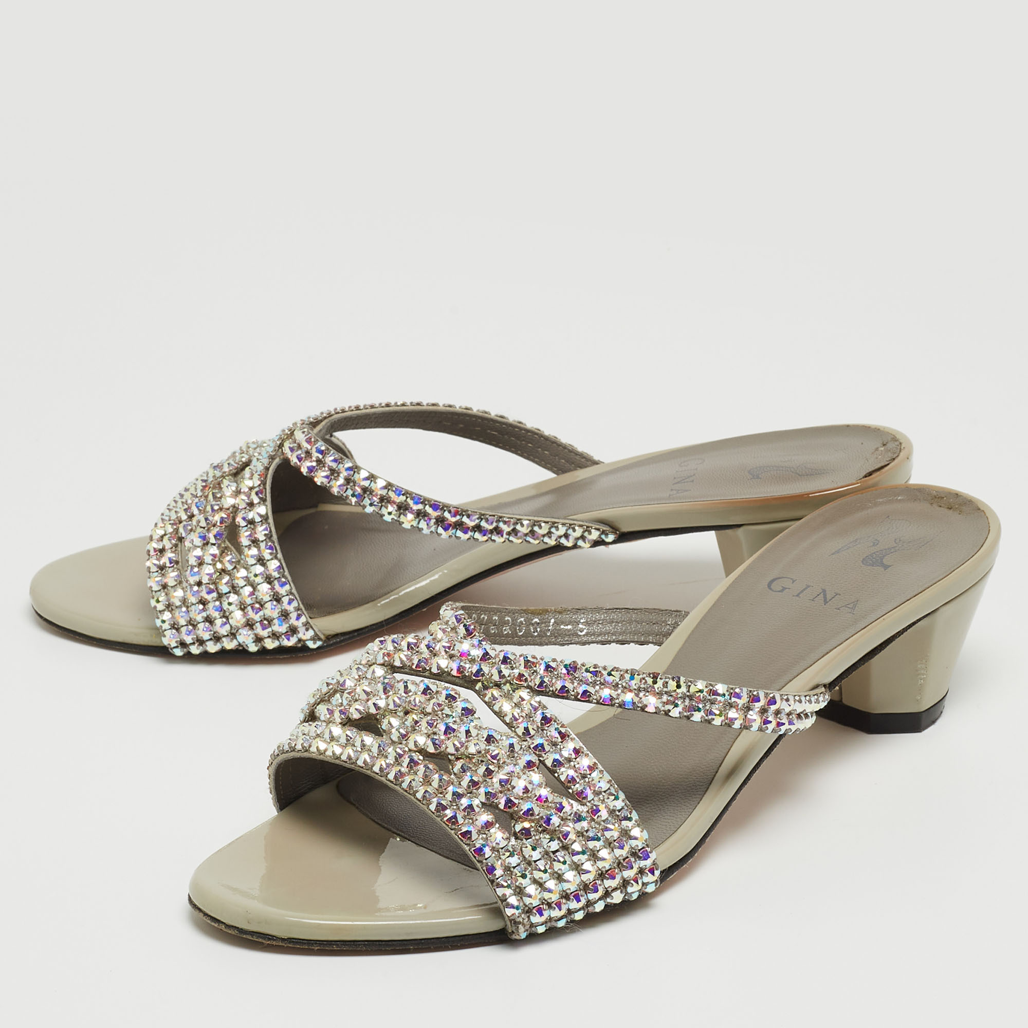 

Gina Grey Patent Leather Crystal Embellished Slide Sandals Size