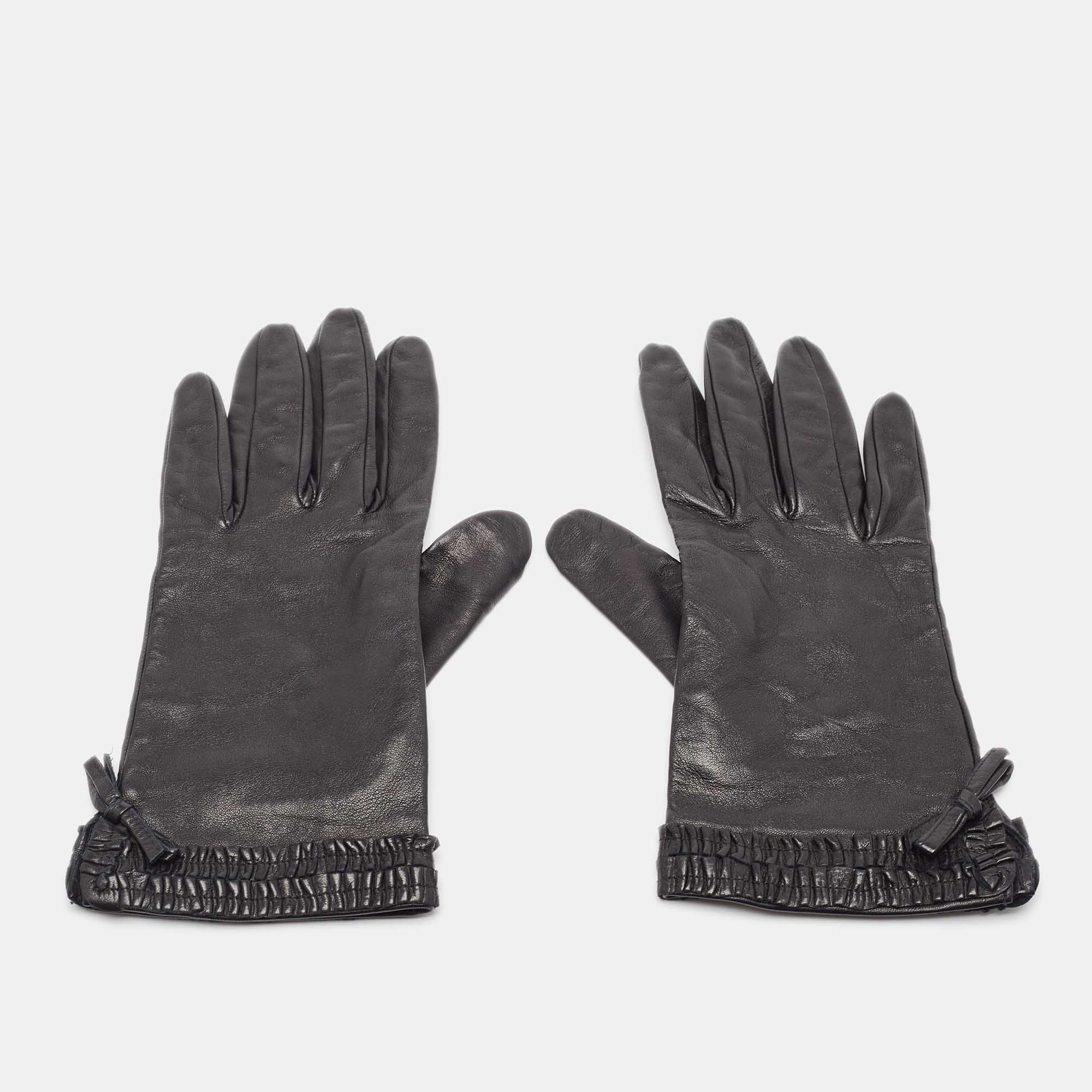 

Giorgio Armani Black Leather Ruffled Bow Gloves