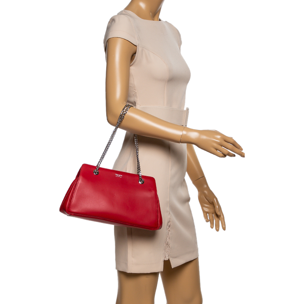 

Giorgio Armani Red Leather Chain Shoulder Bag