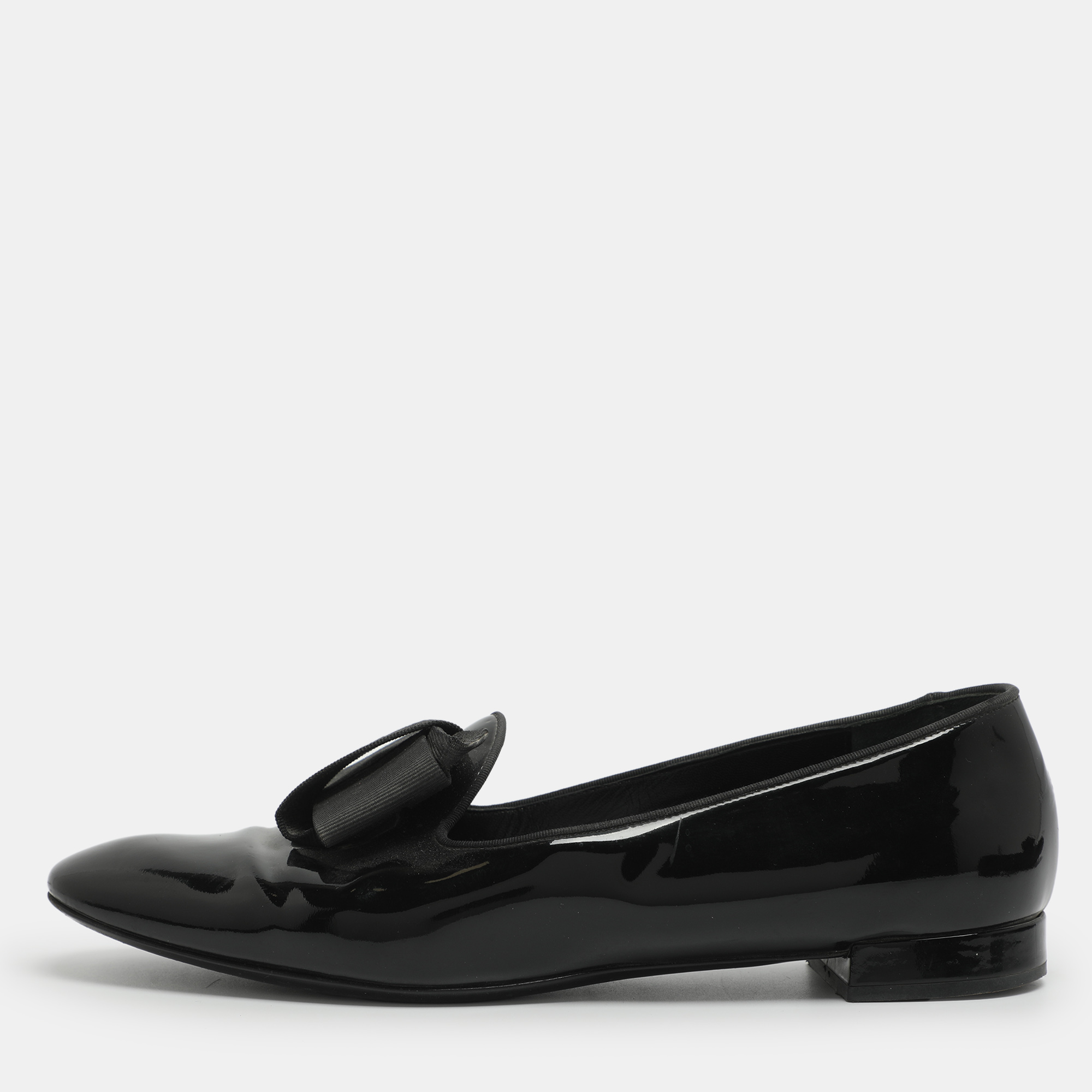 

Giorgio Armani Size 39 Black Patent Leather Smoking Slippers