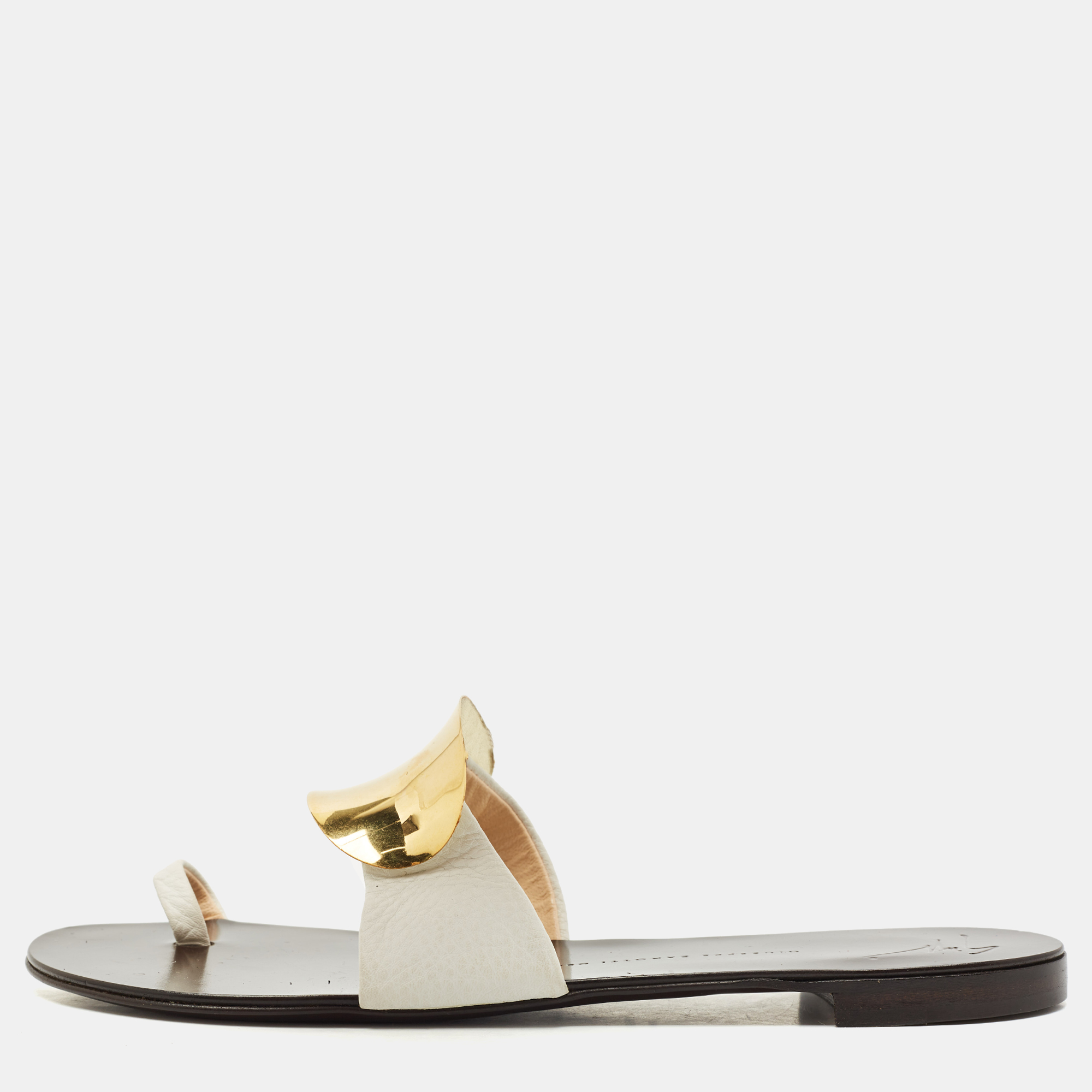 

Giuseppe Zanotti White Leather Toe Ring Flat Sandals Size