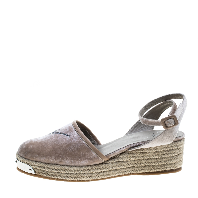 

Giuseppe Zanotti Beige Velvet Crystal Embellished Espadrille Sandals Size